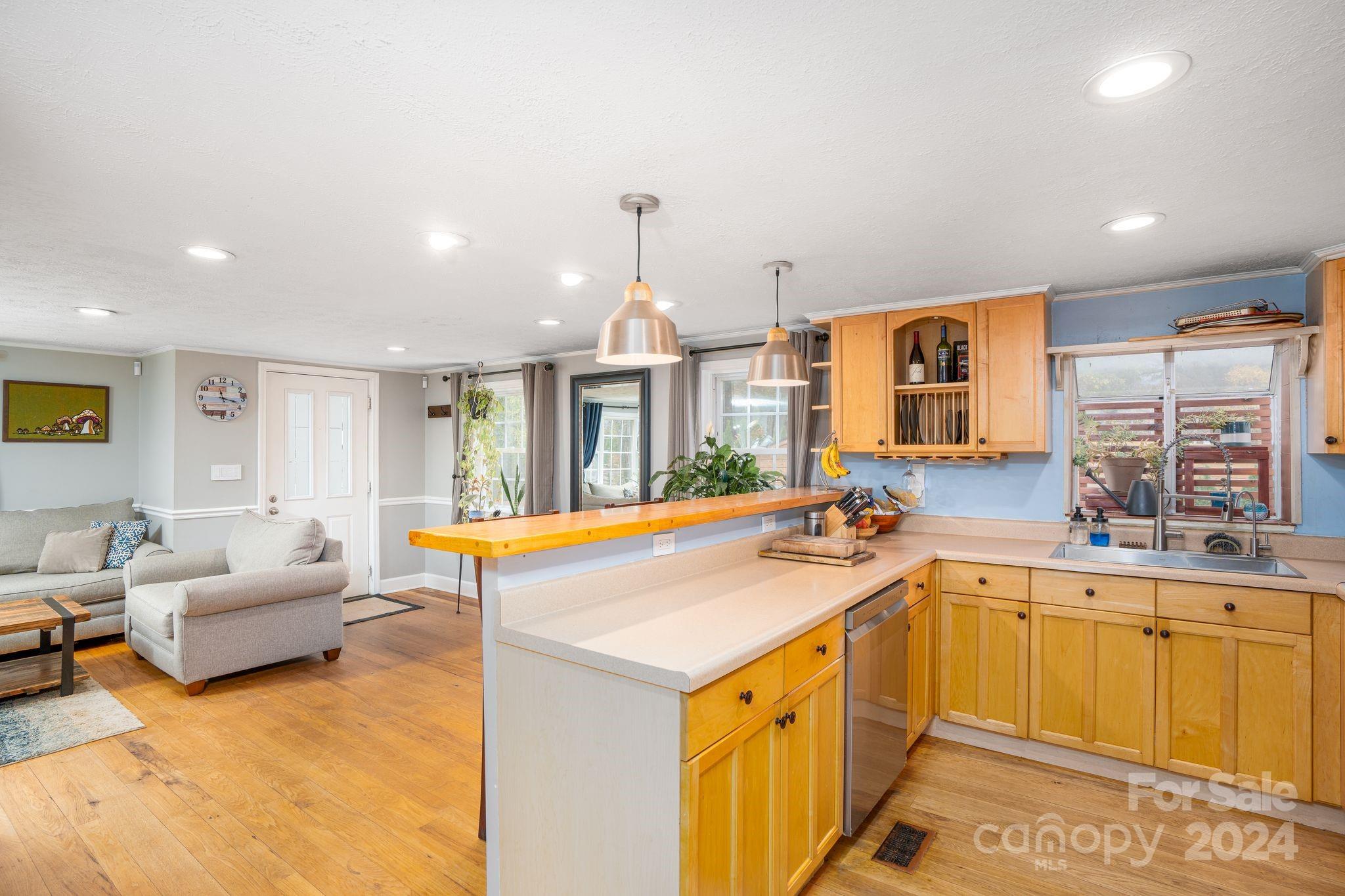 307 Tabernacle Road
