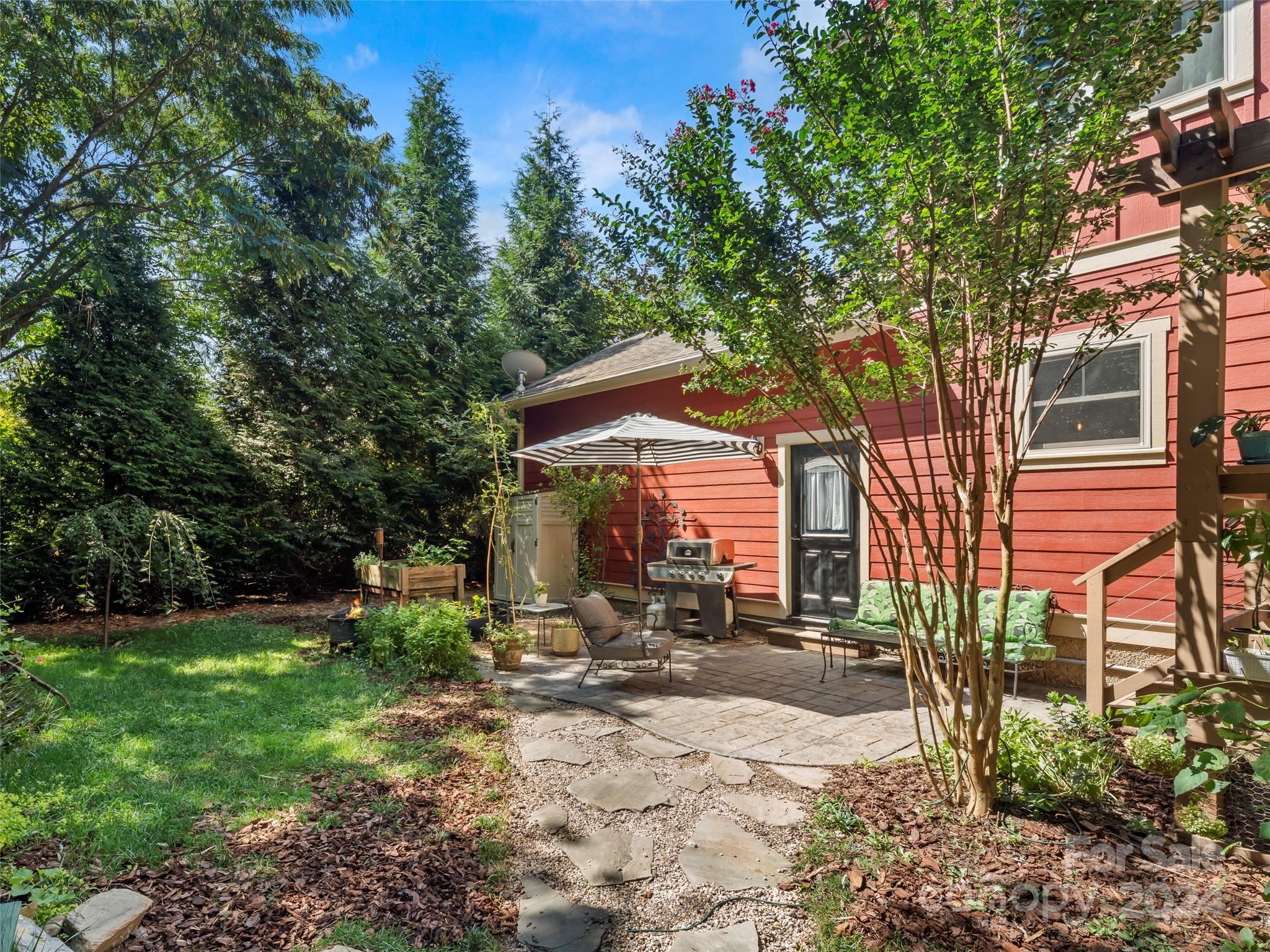 43 River Stone Trail