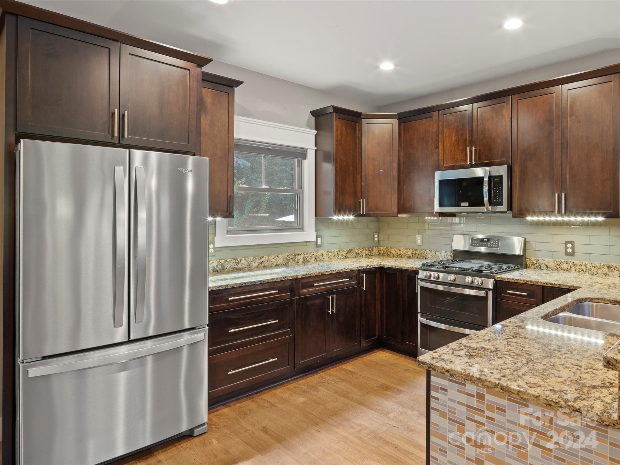 43 River Stone Trail