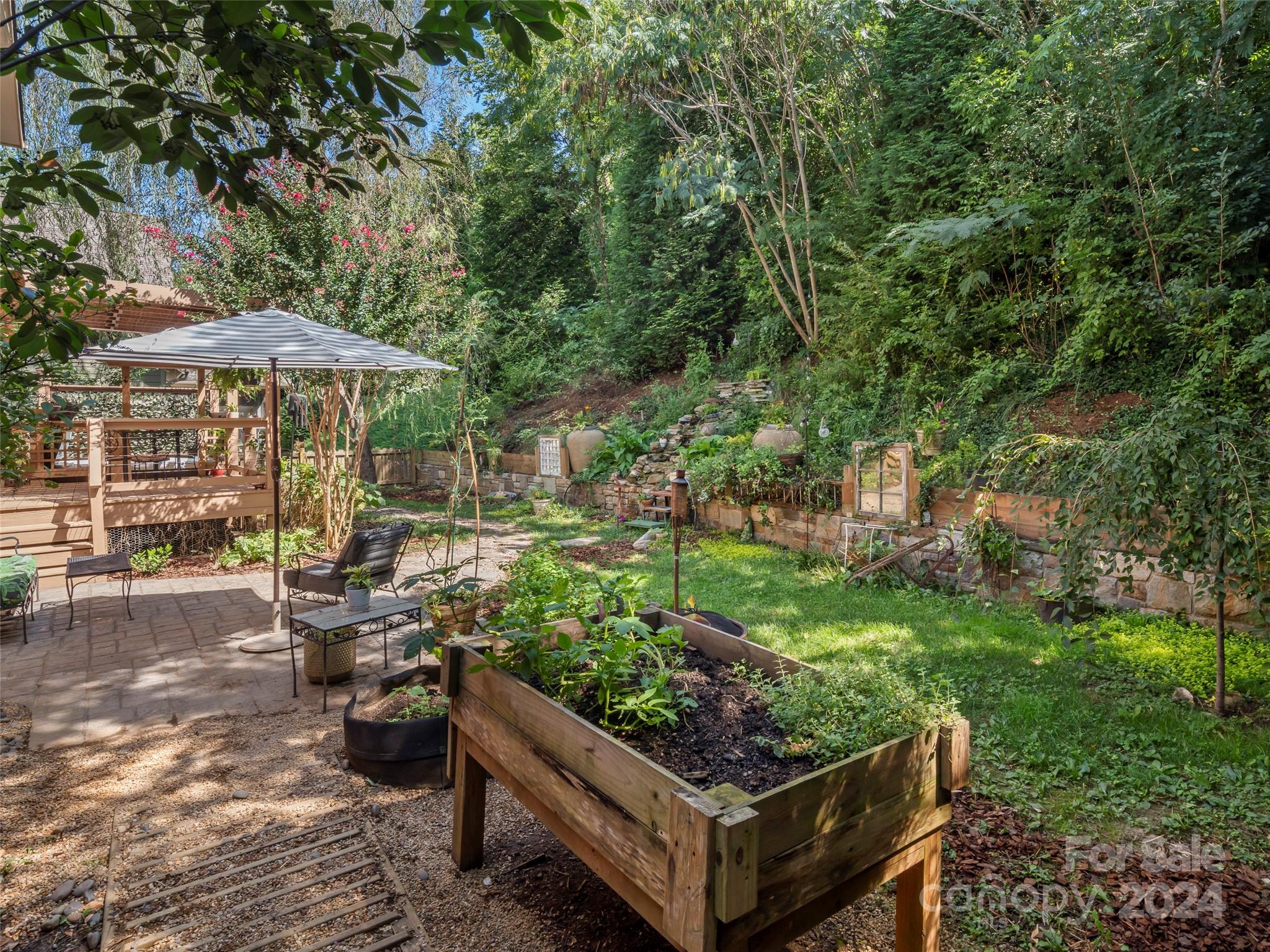 43 River Stone Trail