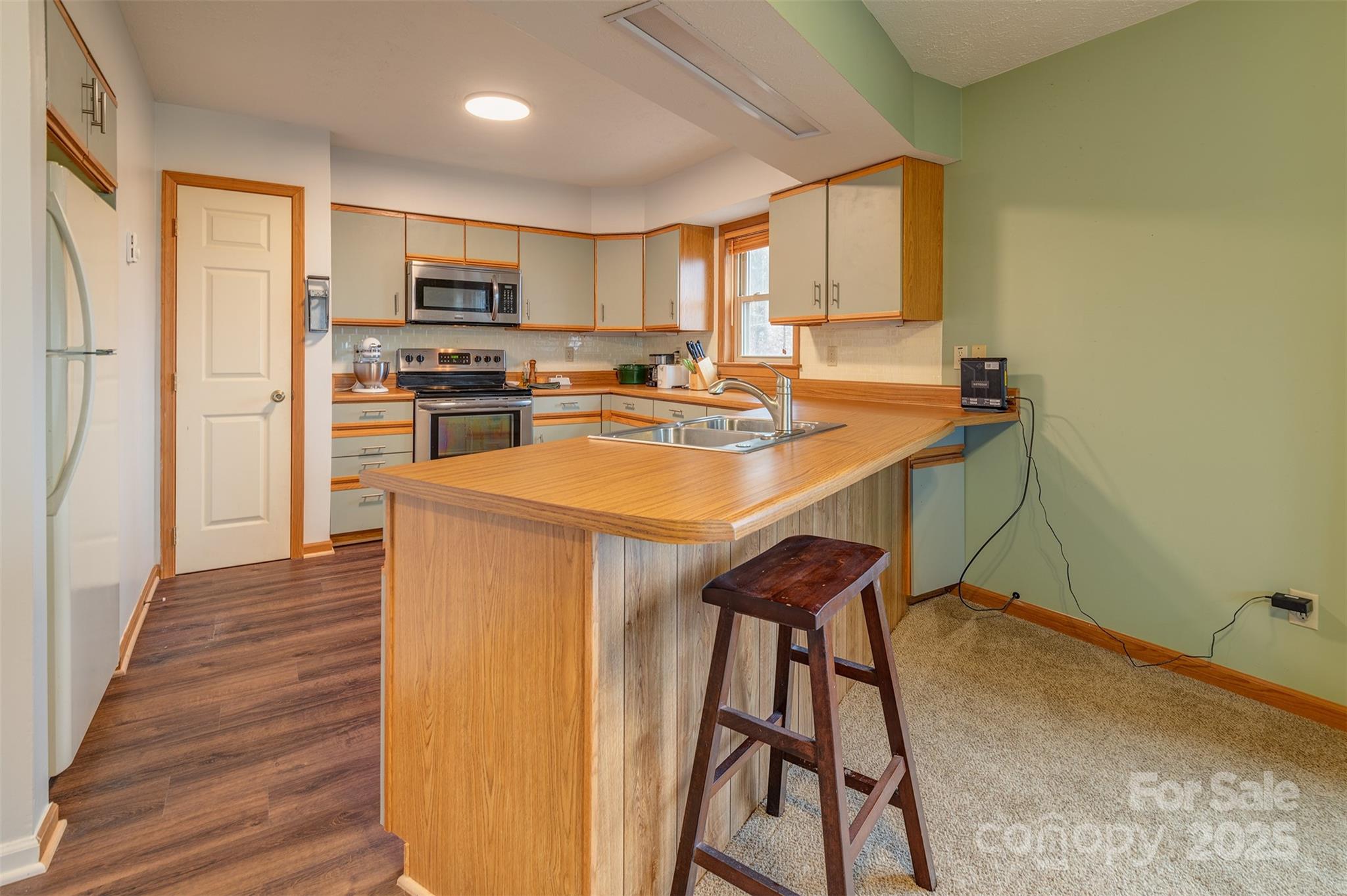 267 Hanging Rock Road Unit: 211