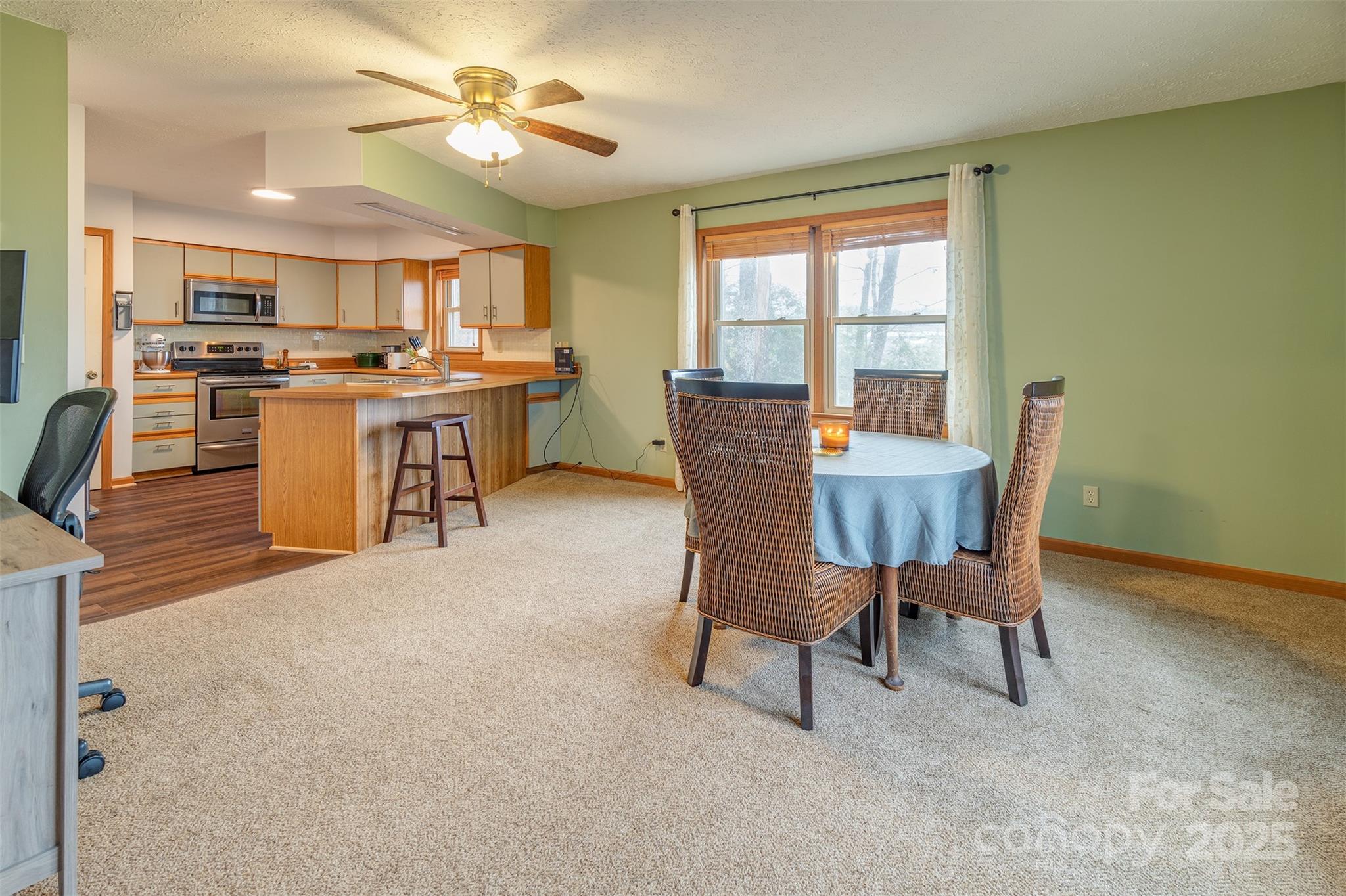 267 Hanging Rock Road Unit: 211
