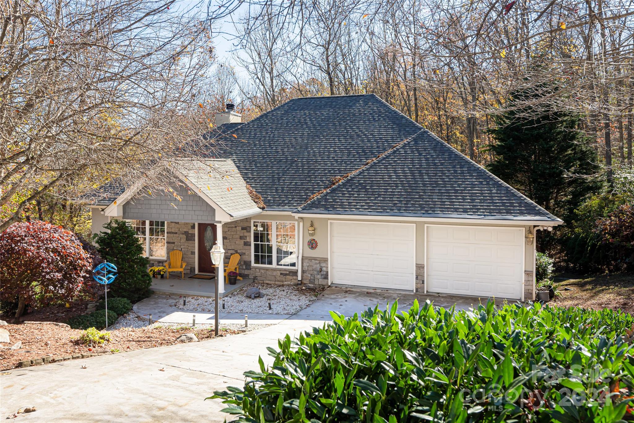 2508 Carriage Falls Court