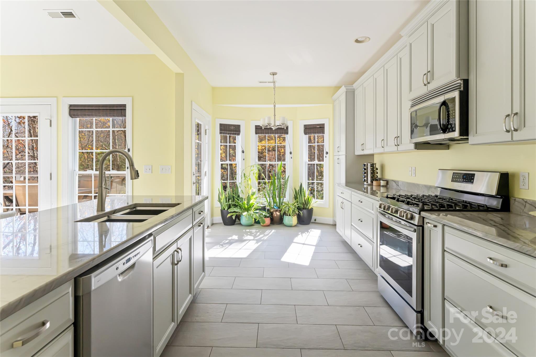 2508 Carriage Falls Court