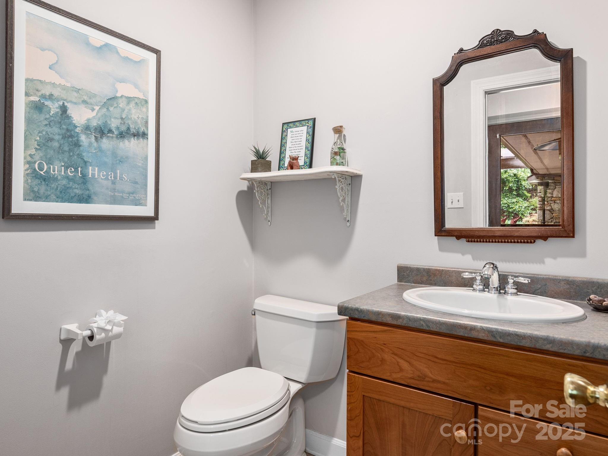 308 E Sondley Drive