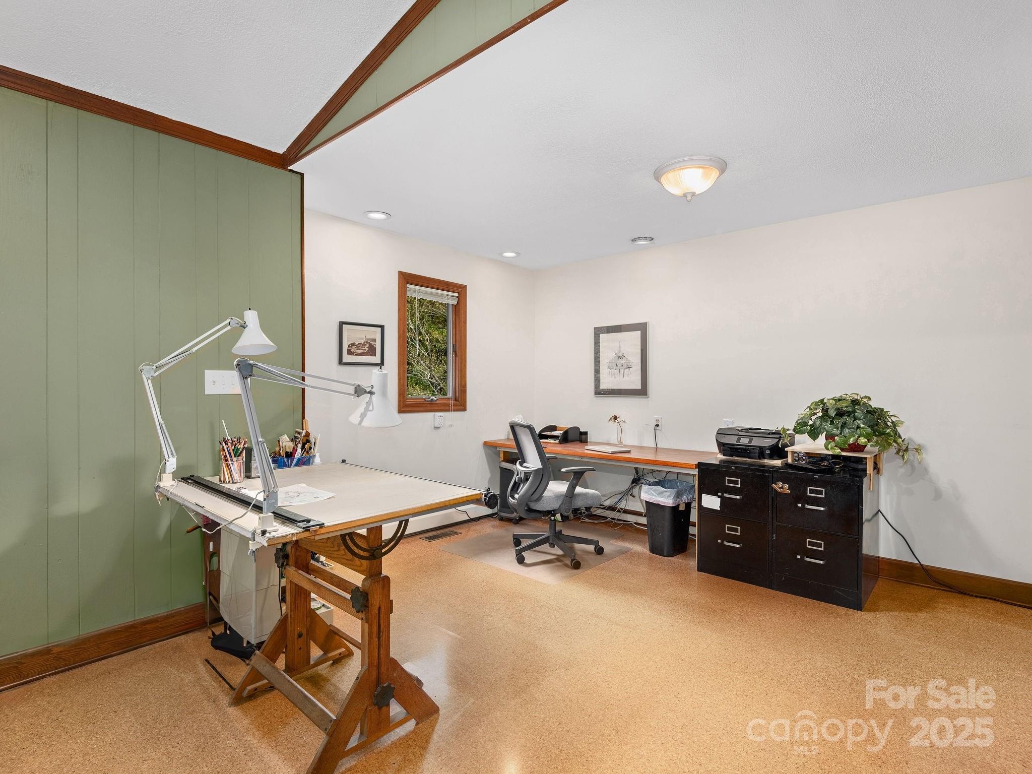 308 E Sondley Drive