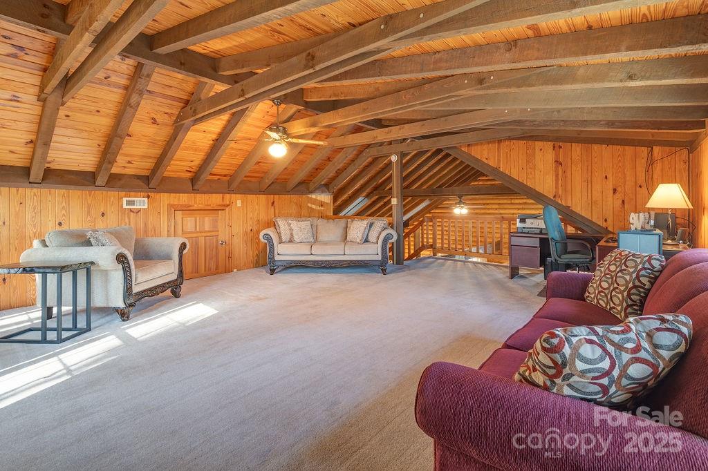 336 Winding Way Lane