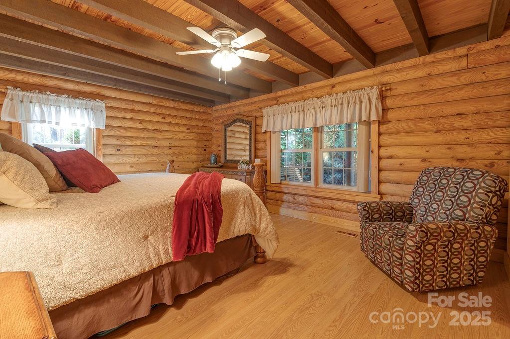 336 Winding Way Lane