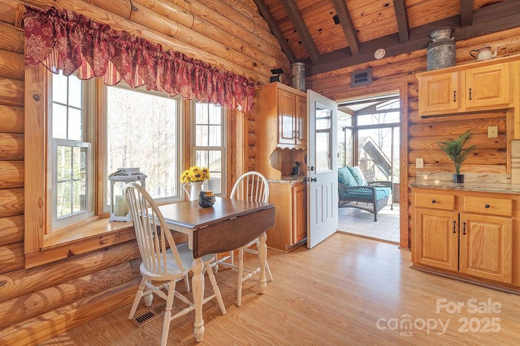 336 Winding Way Lane