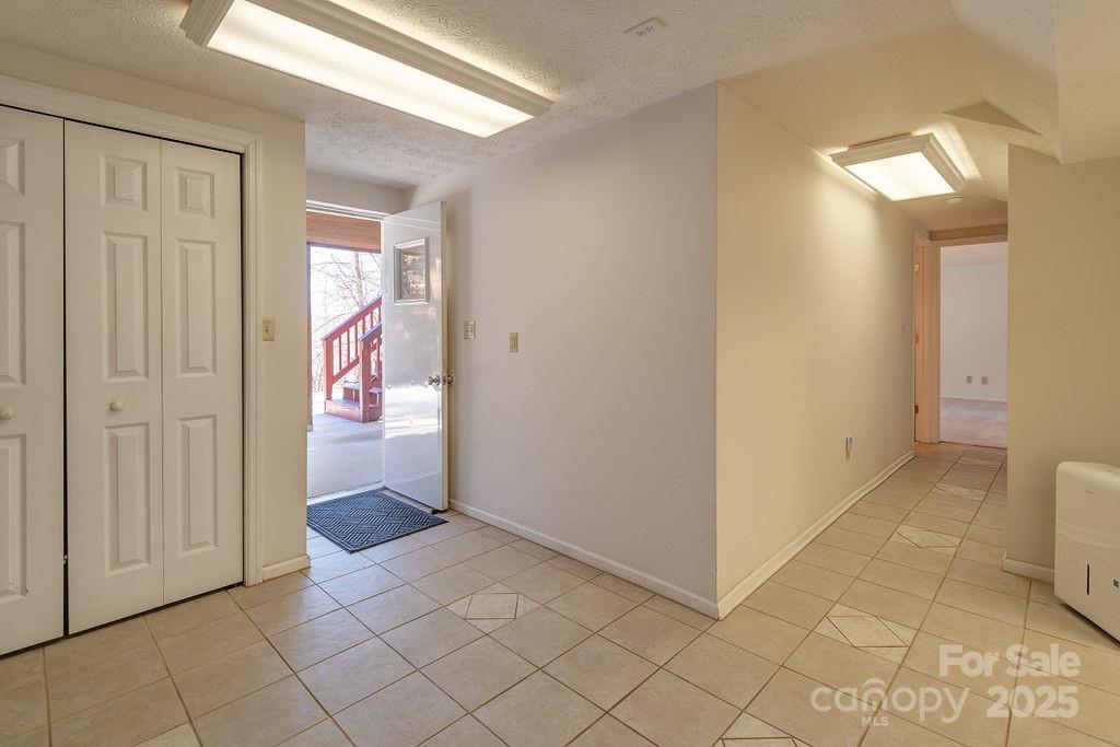 336 Winding Way Lane