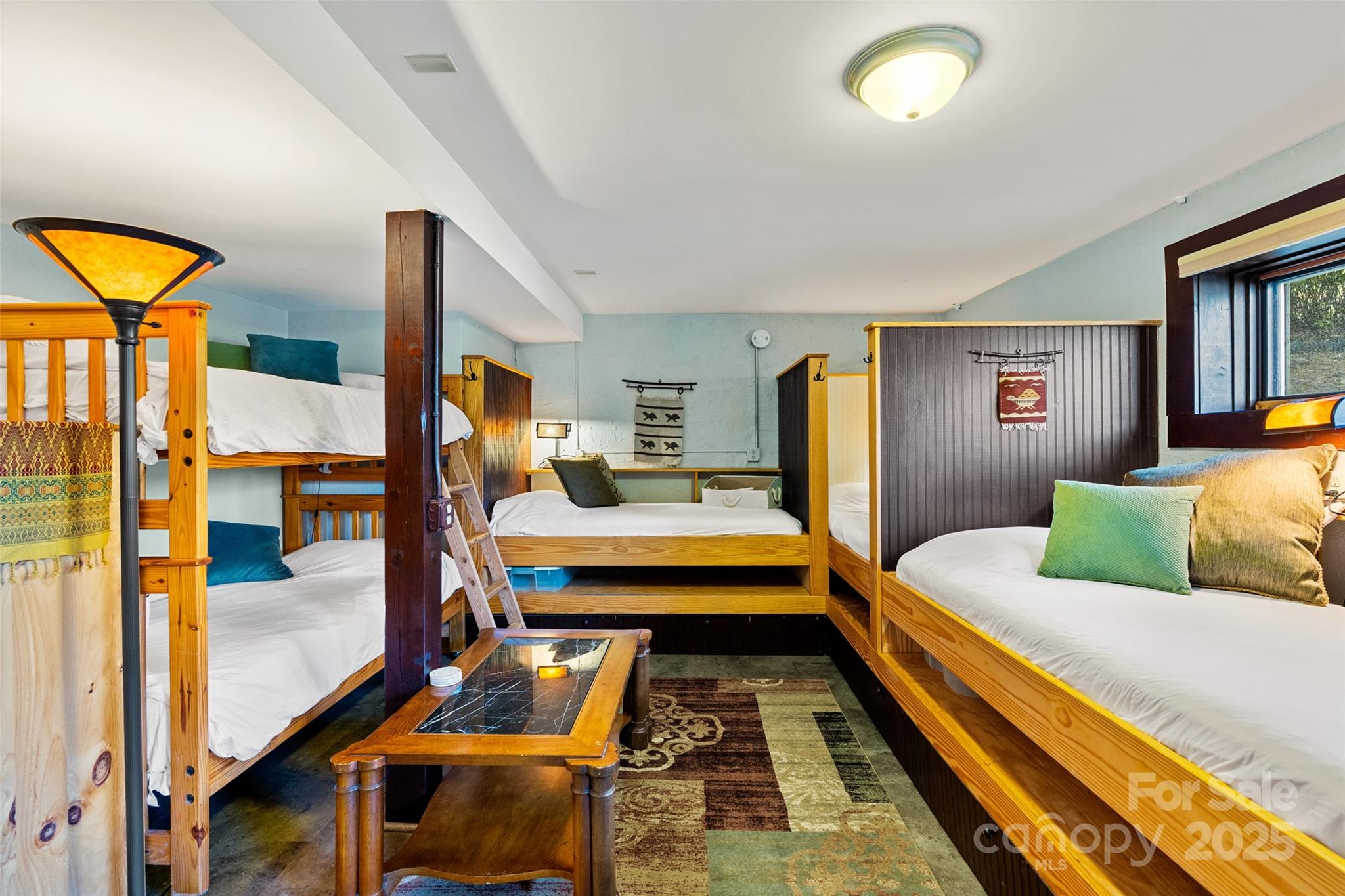 3717 Bend Of Ivy Road