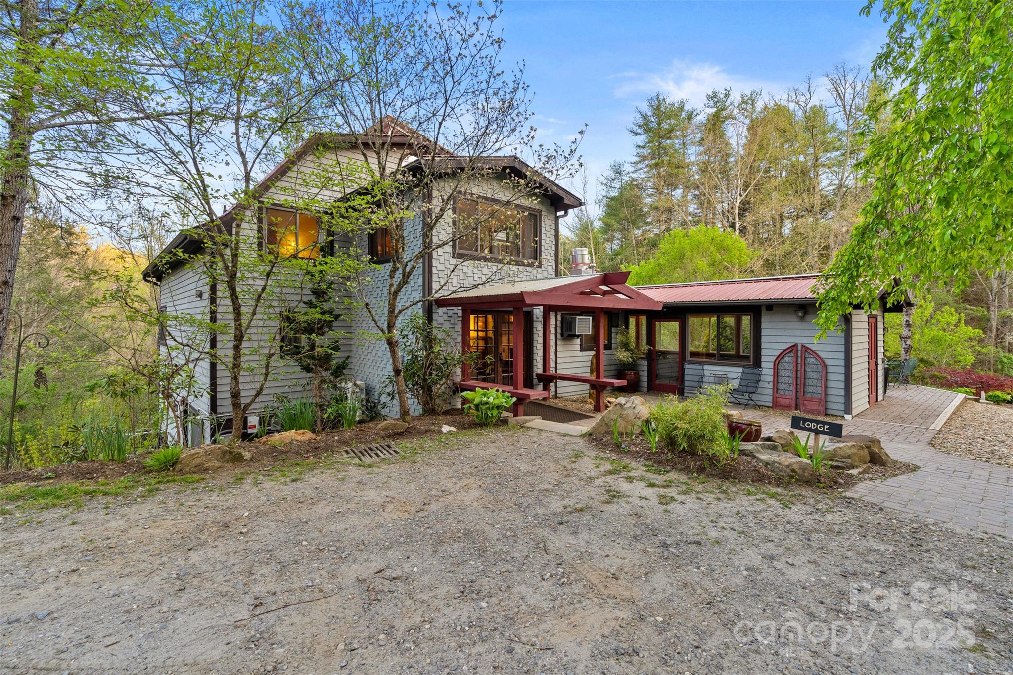 3717 Bend Of Ivy Road