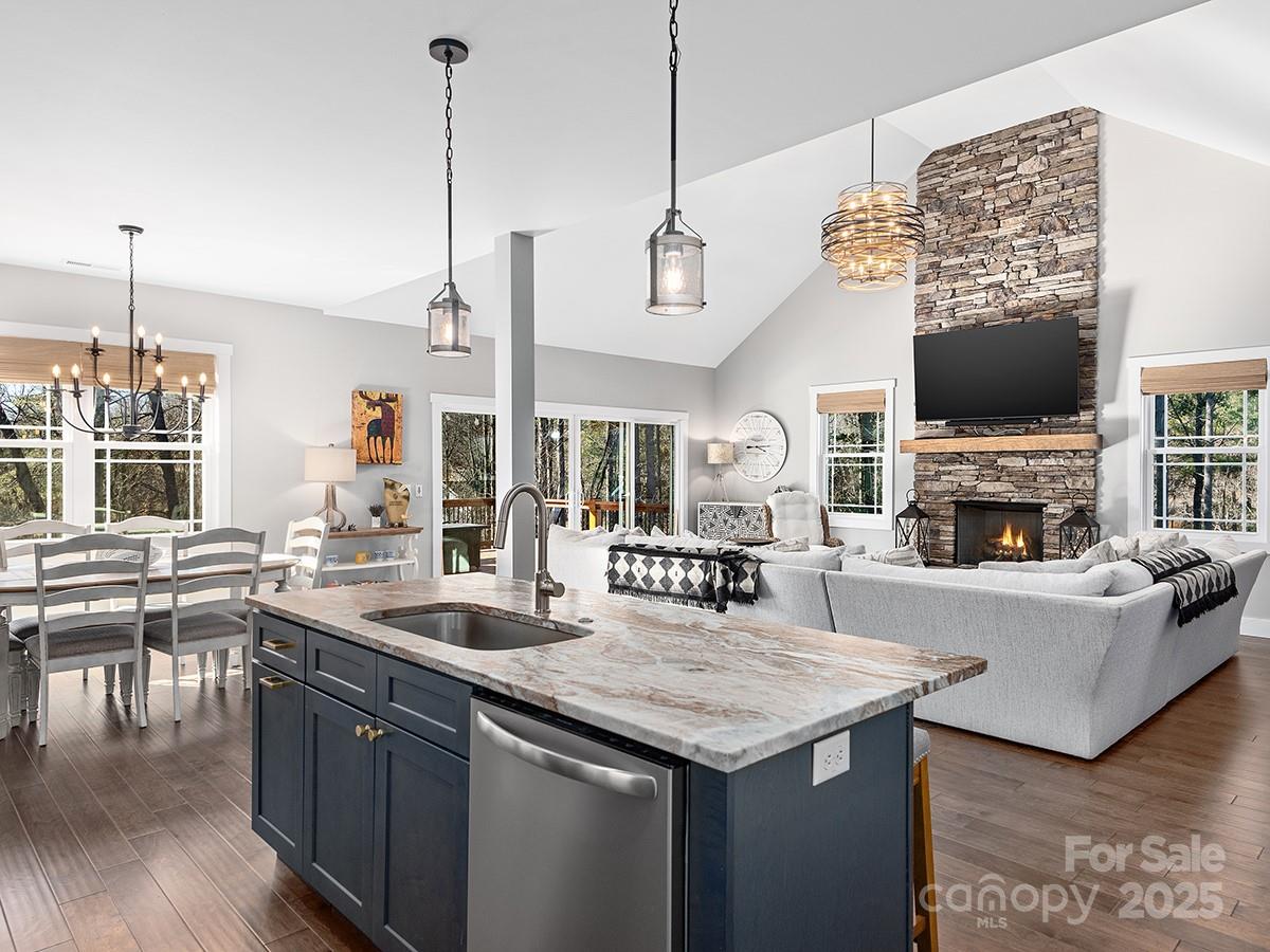 203 Hayes Ridge Lane
