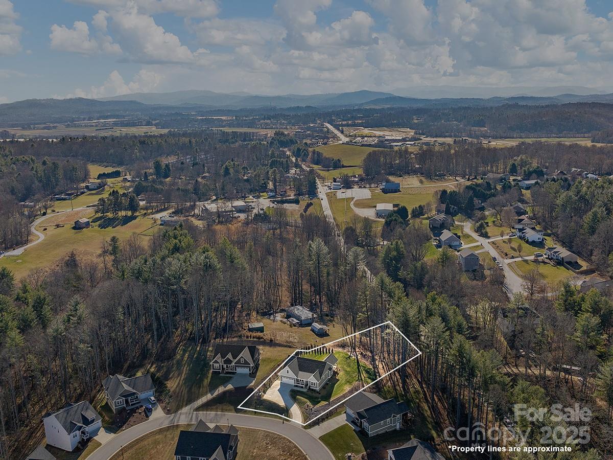 203 Hayes Ridge Lane