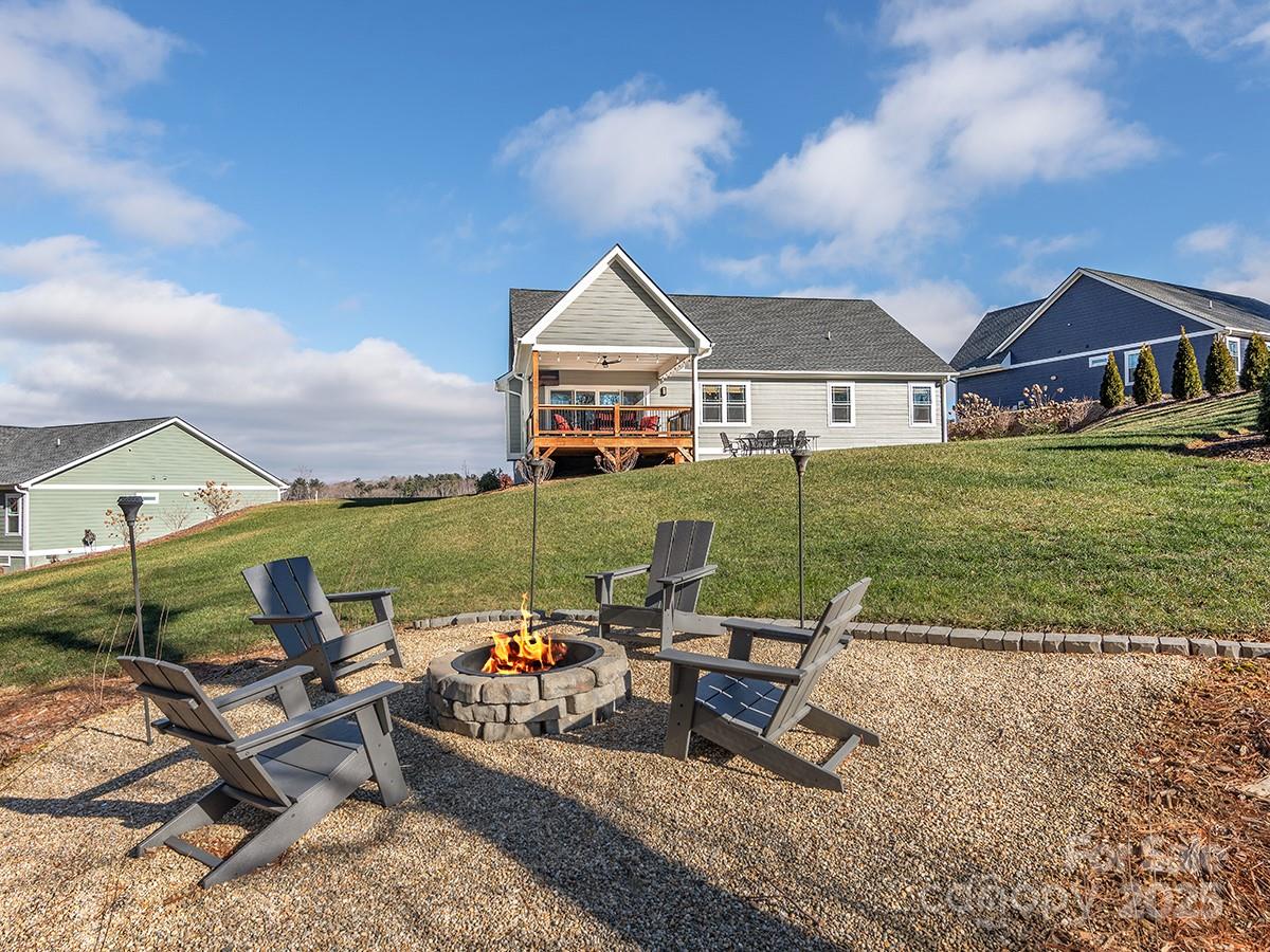 203 Hayes Ridge Lane