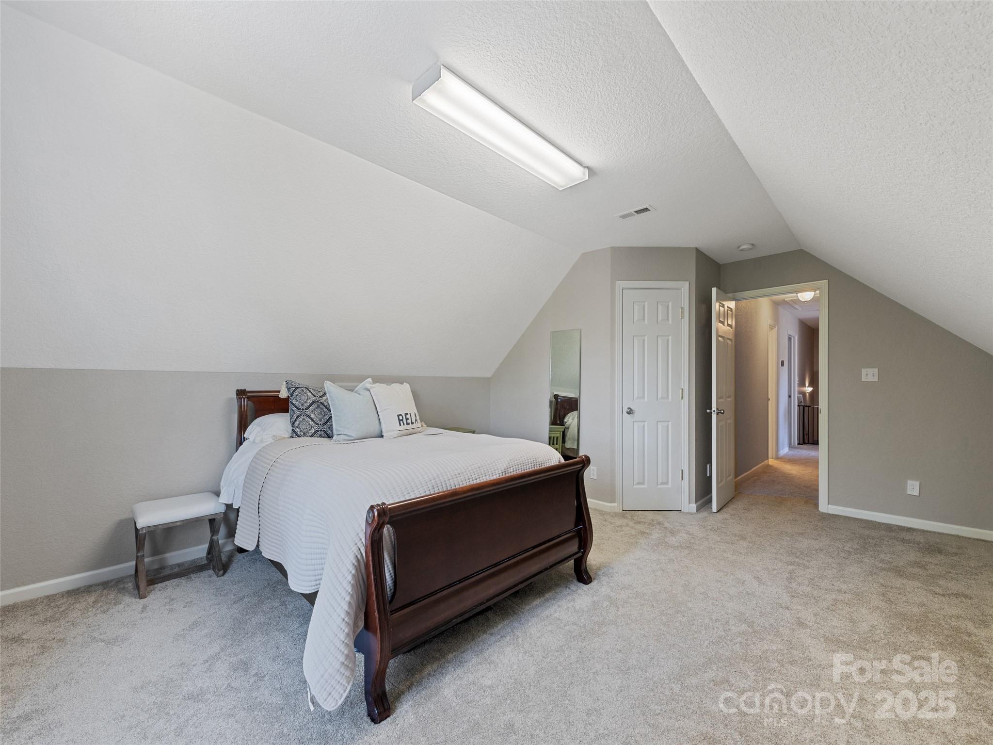 15 Lone Coyote Ridge