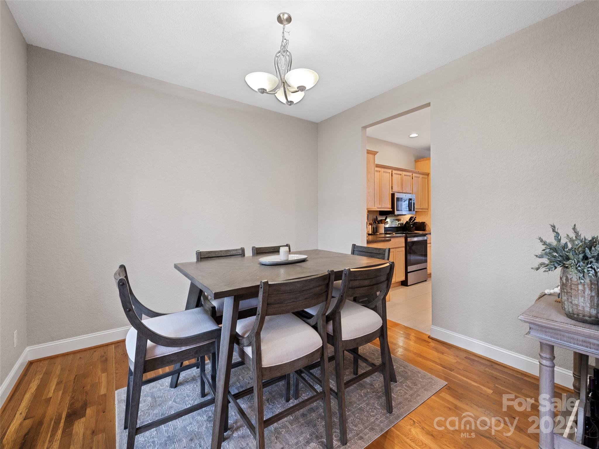 15 Lone Coyote Ridge