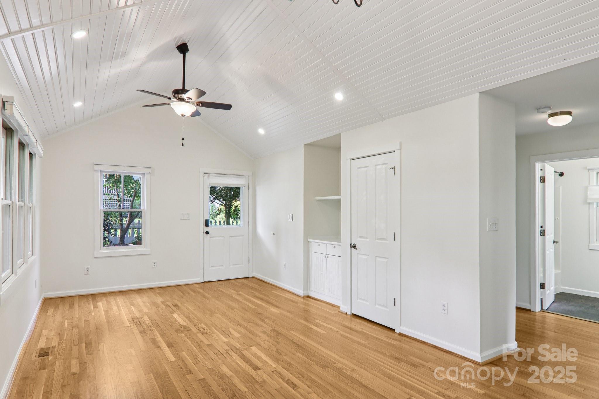 39 Short Street