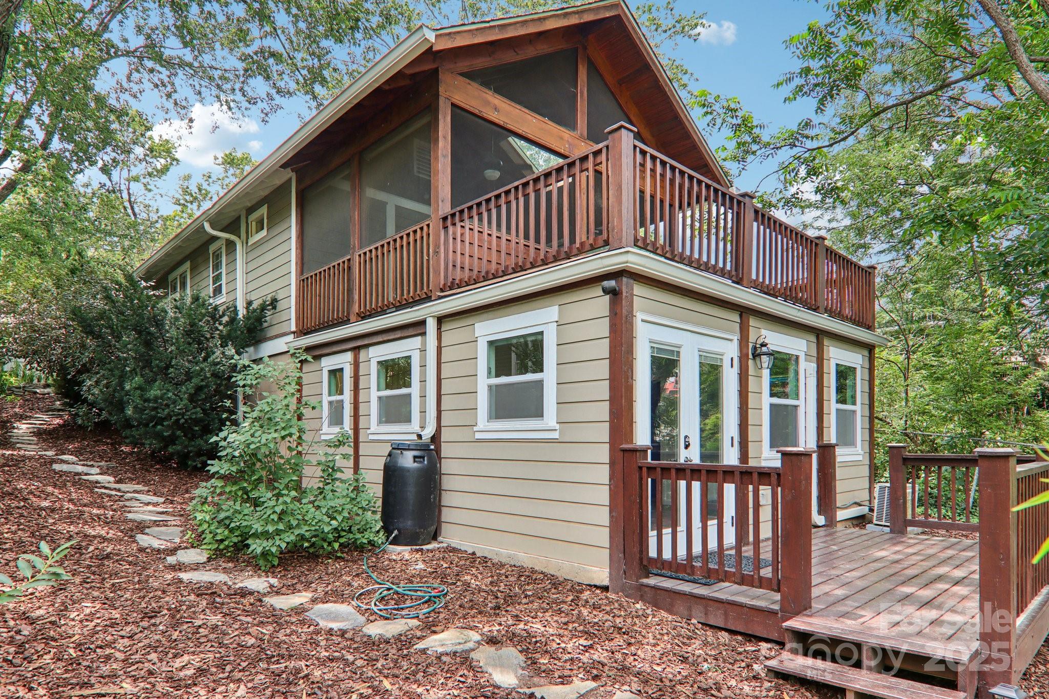 39 Short Street