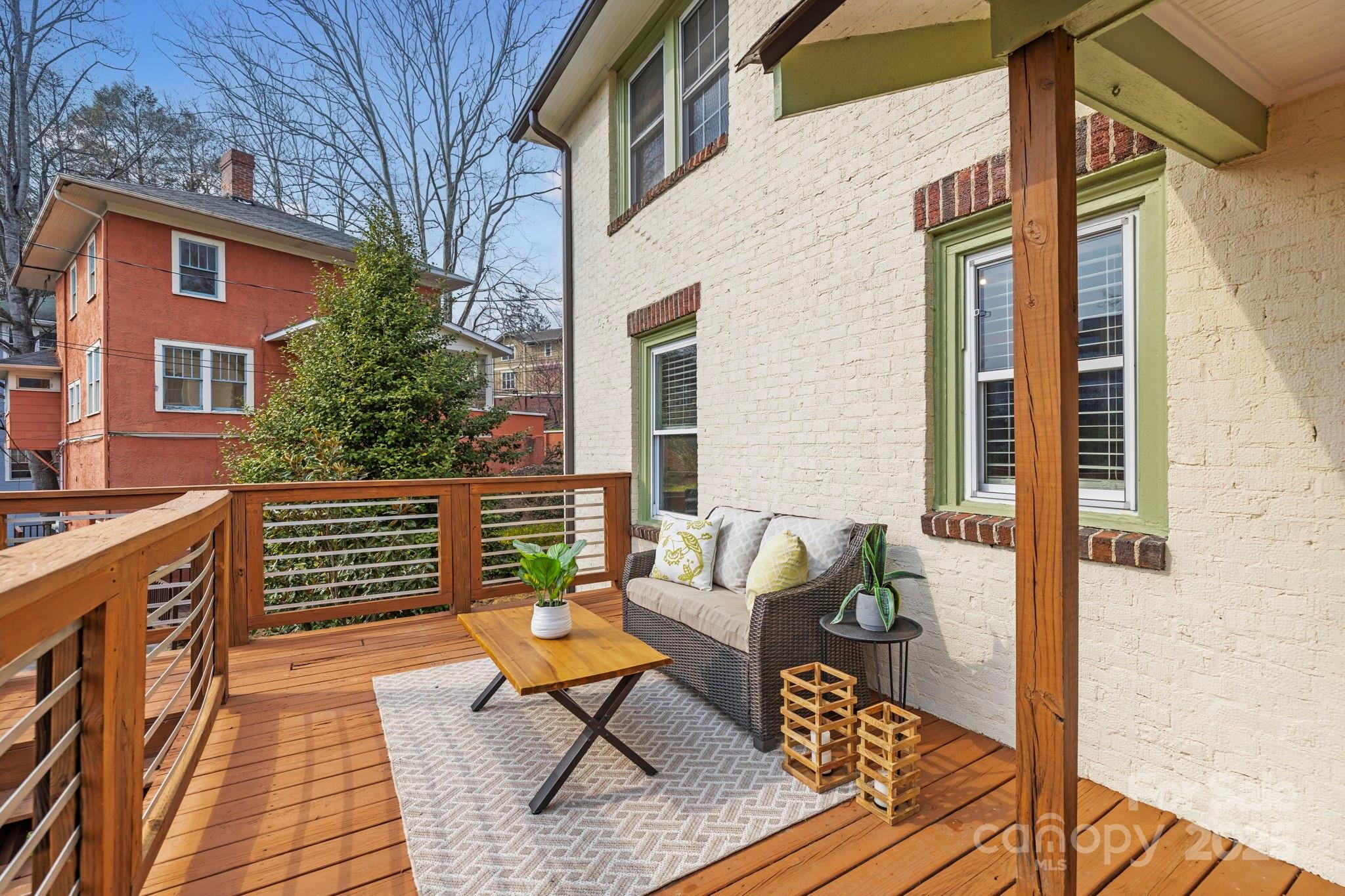 41 Forest Hill Drive