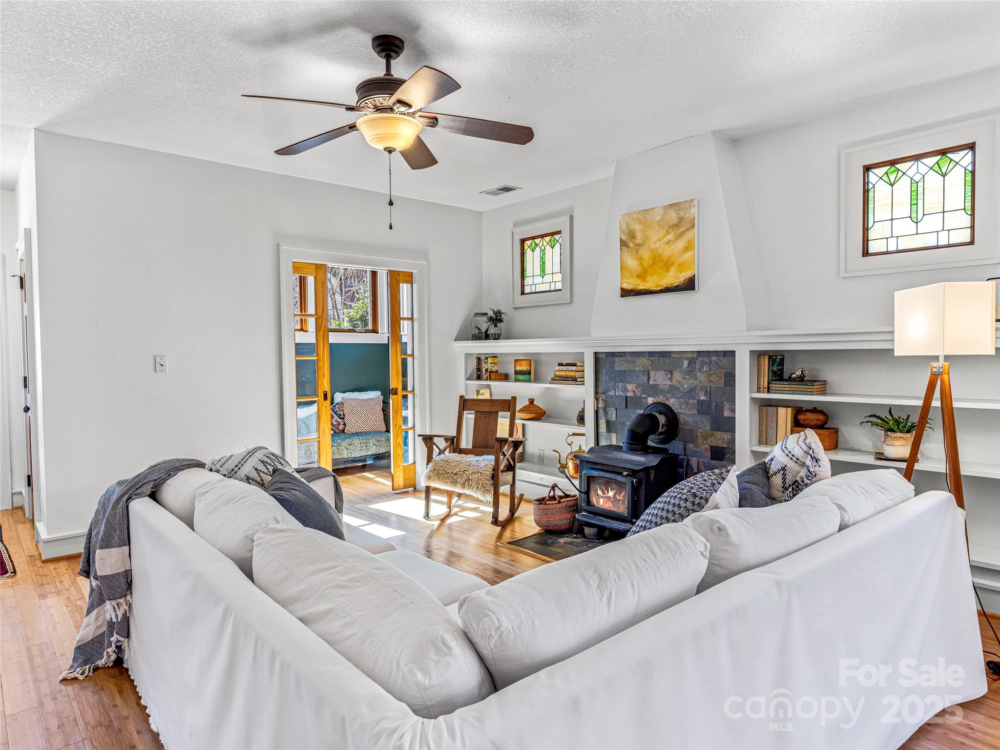 116 Mitchell Avenue