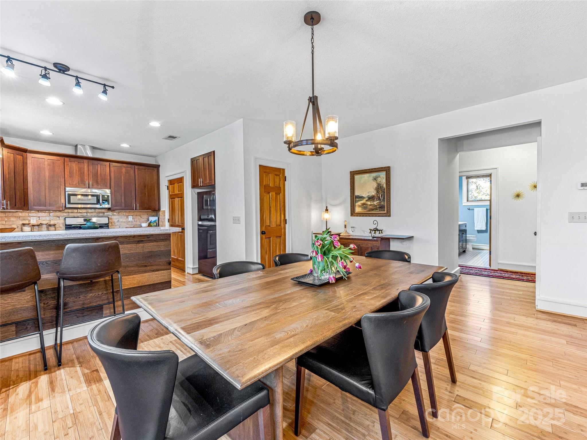 116 Mitchell Avenue