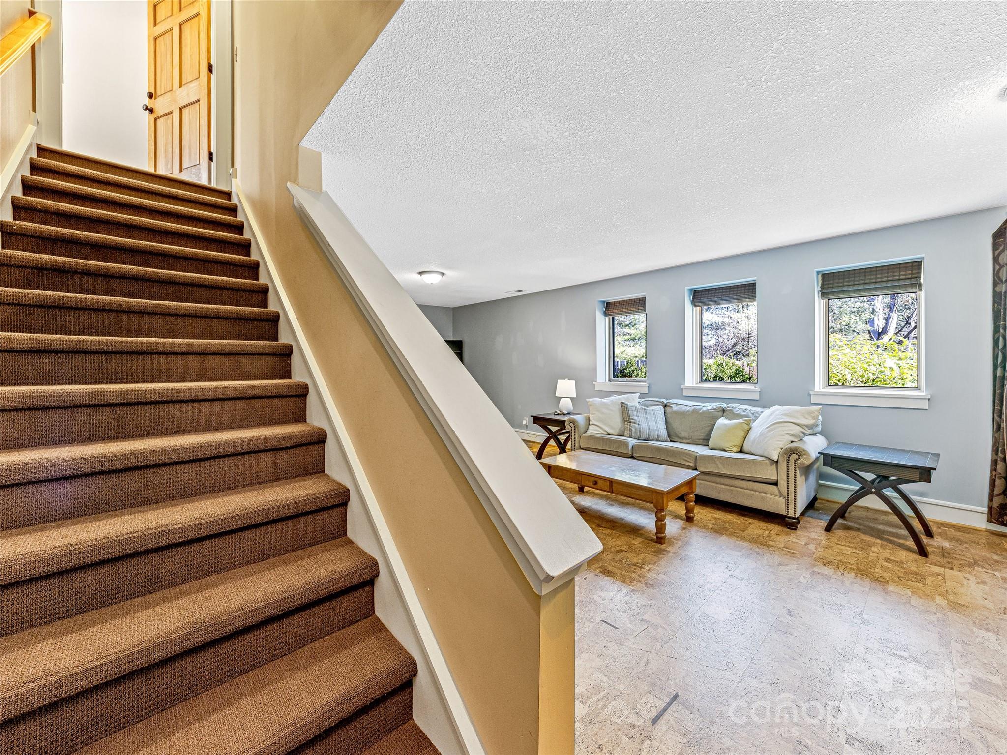 116 Mitchell Avenue