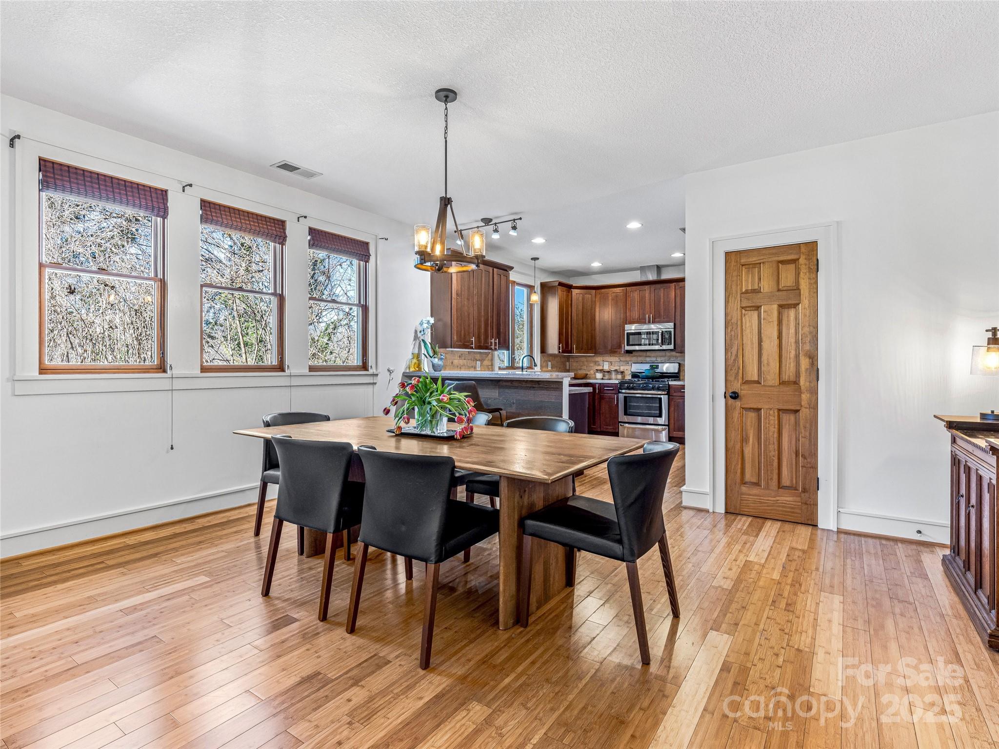 116 Mitchell Avenue