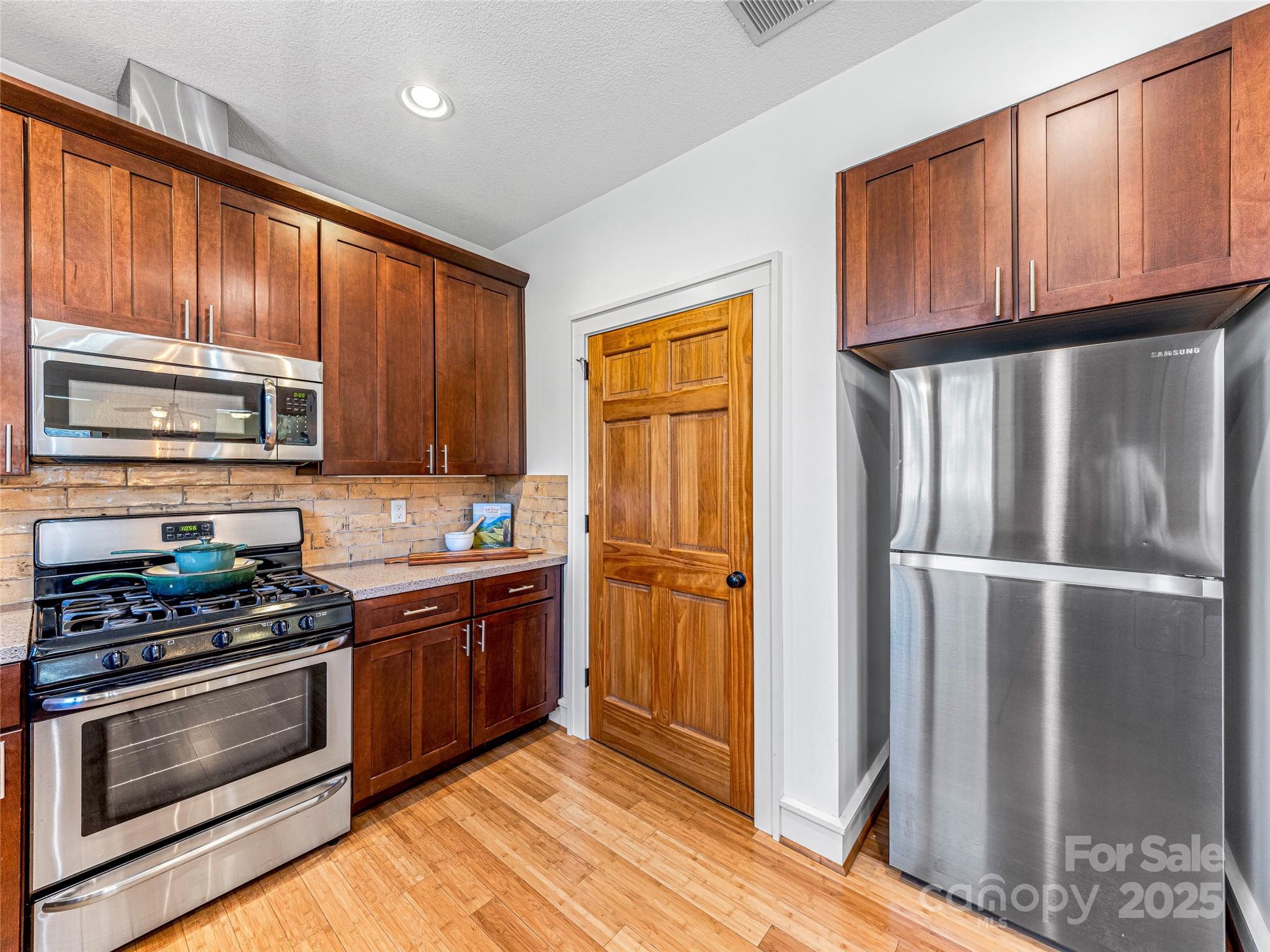 116 Mitchell Avenue