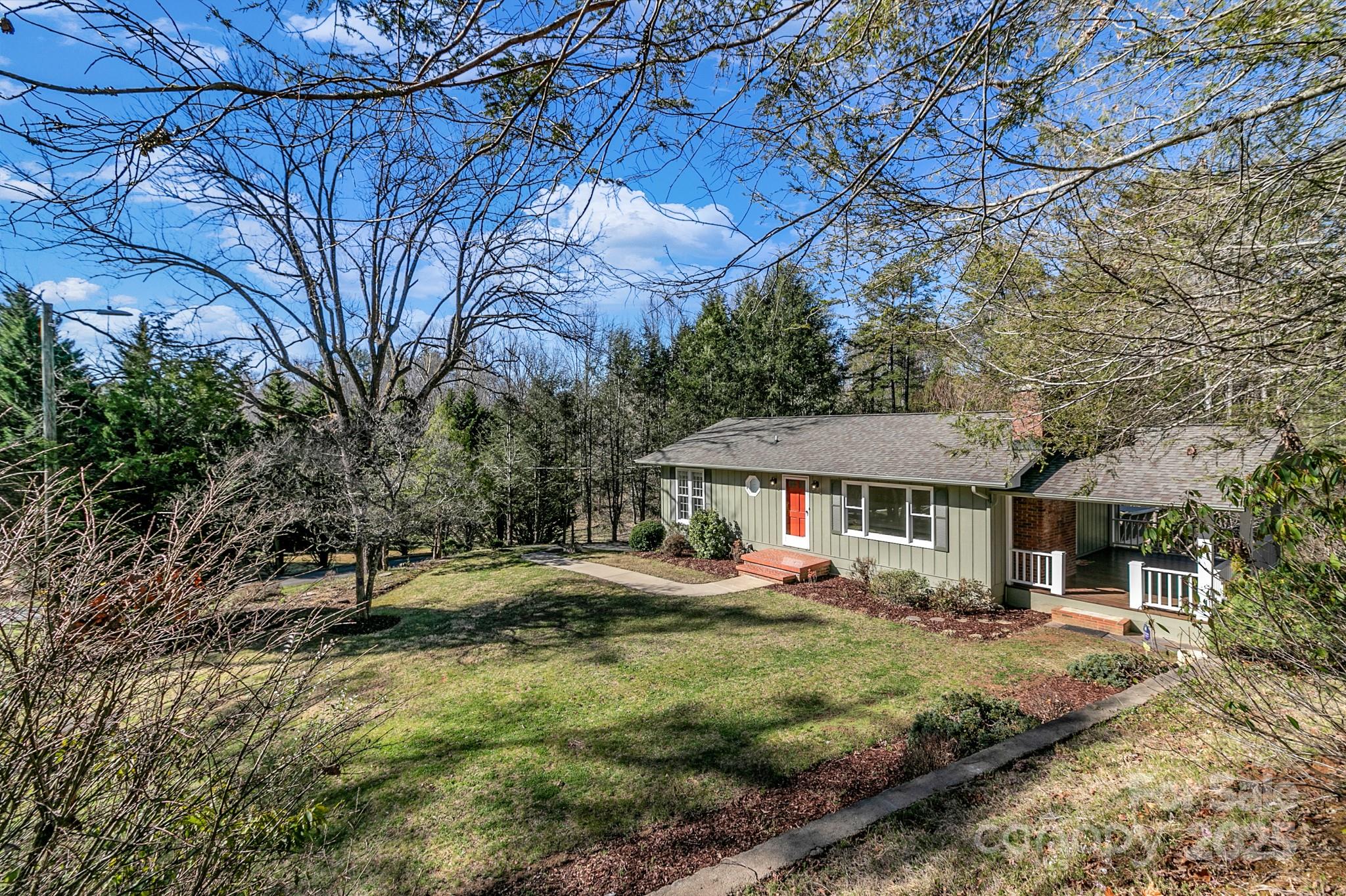 1085 Jenkins Valley Road