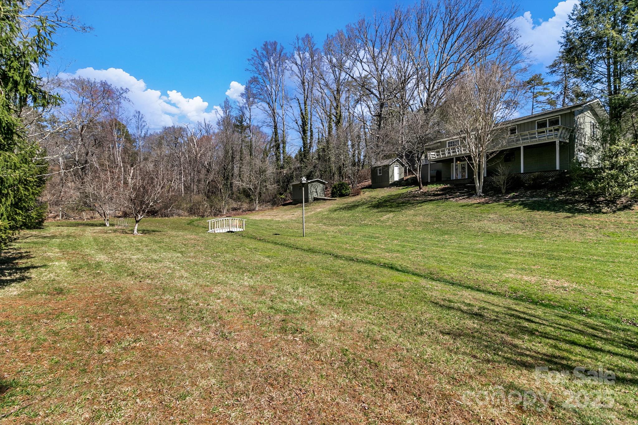 1085 Jenkins Valley Road