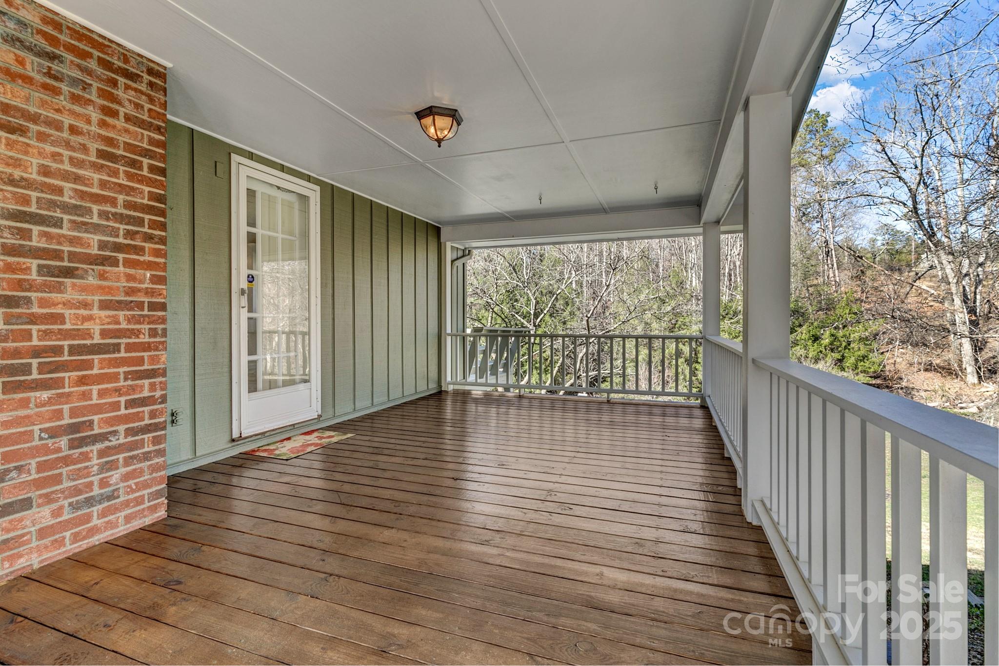 1085 Jenkins Valley Road