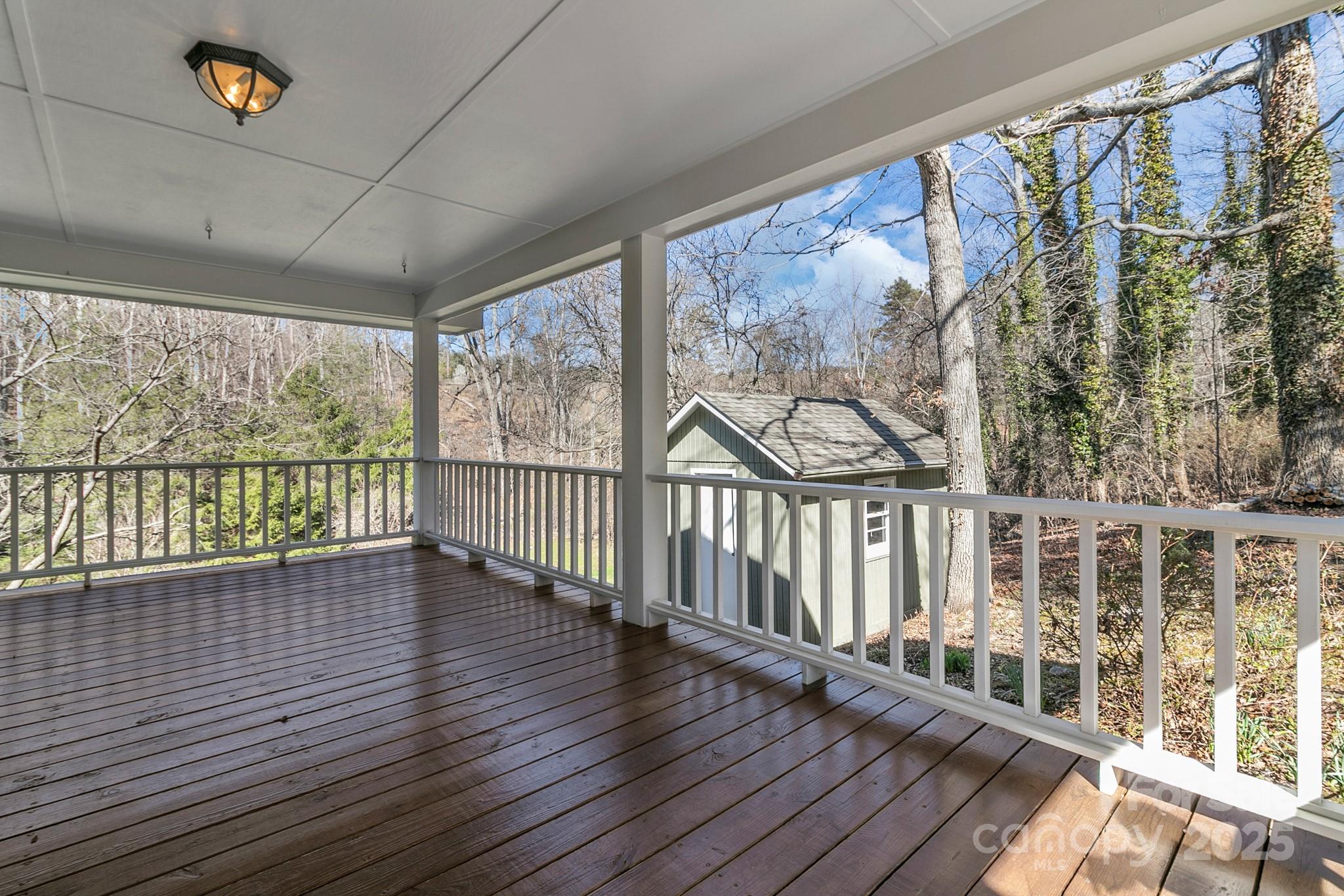 1085 Jenkins Valley Road