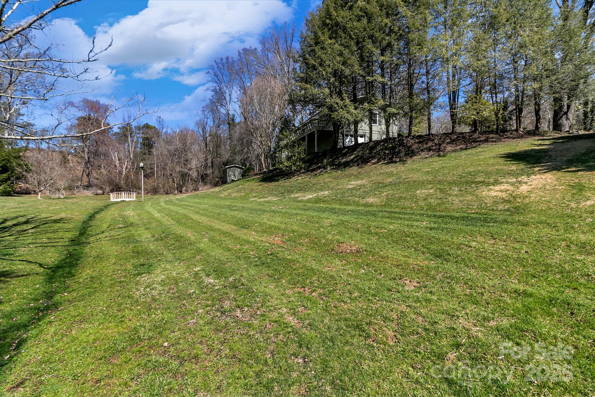 1085 Jenkins Valley Road