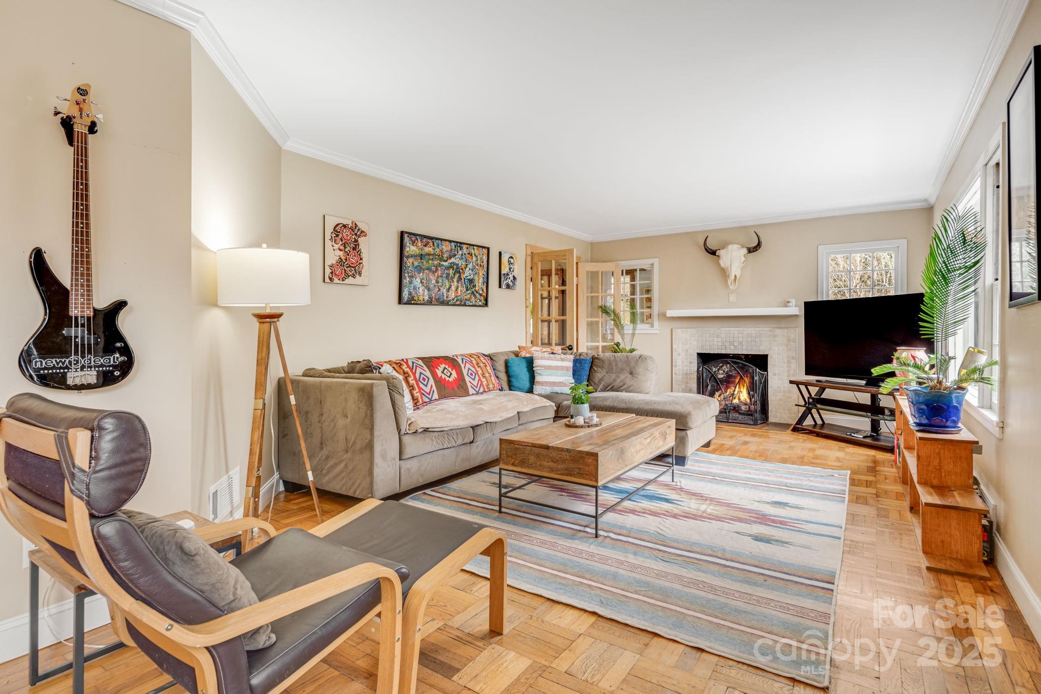 37 Plymouth Circle