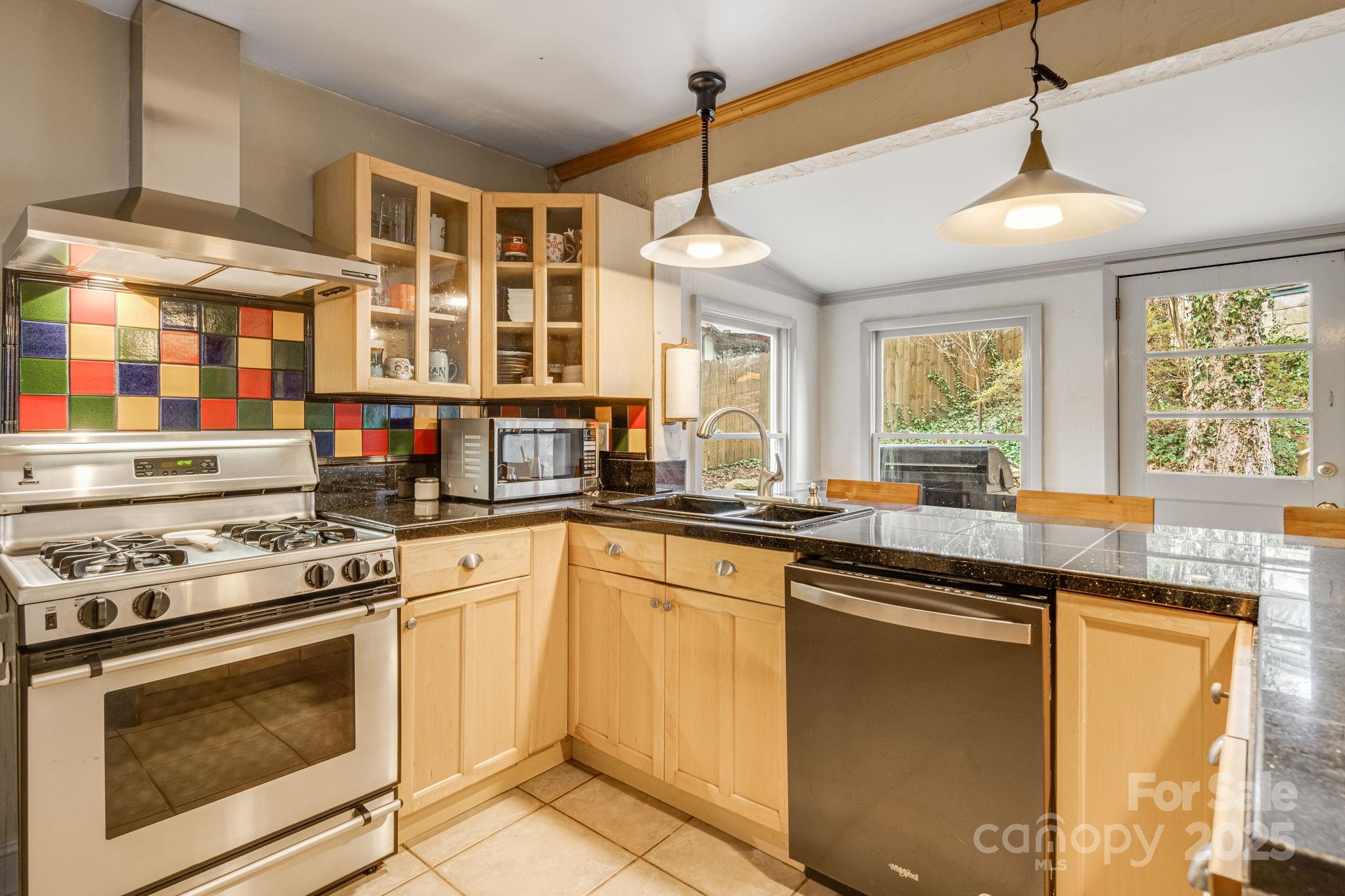 37 Plymouth Circle