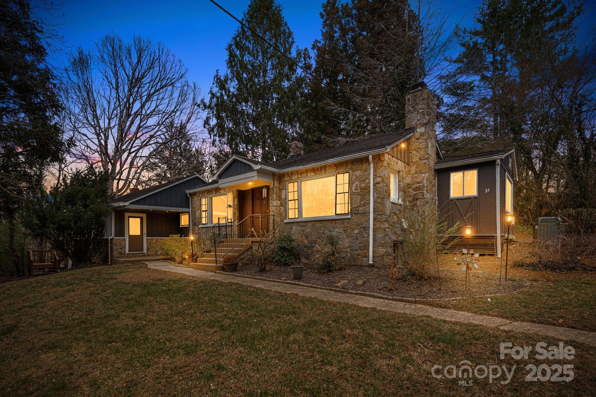 37 Plymouth Circle