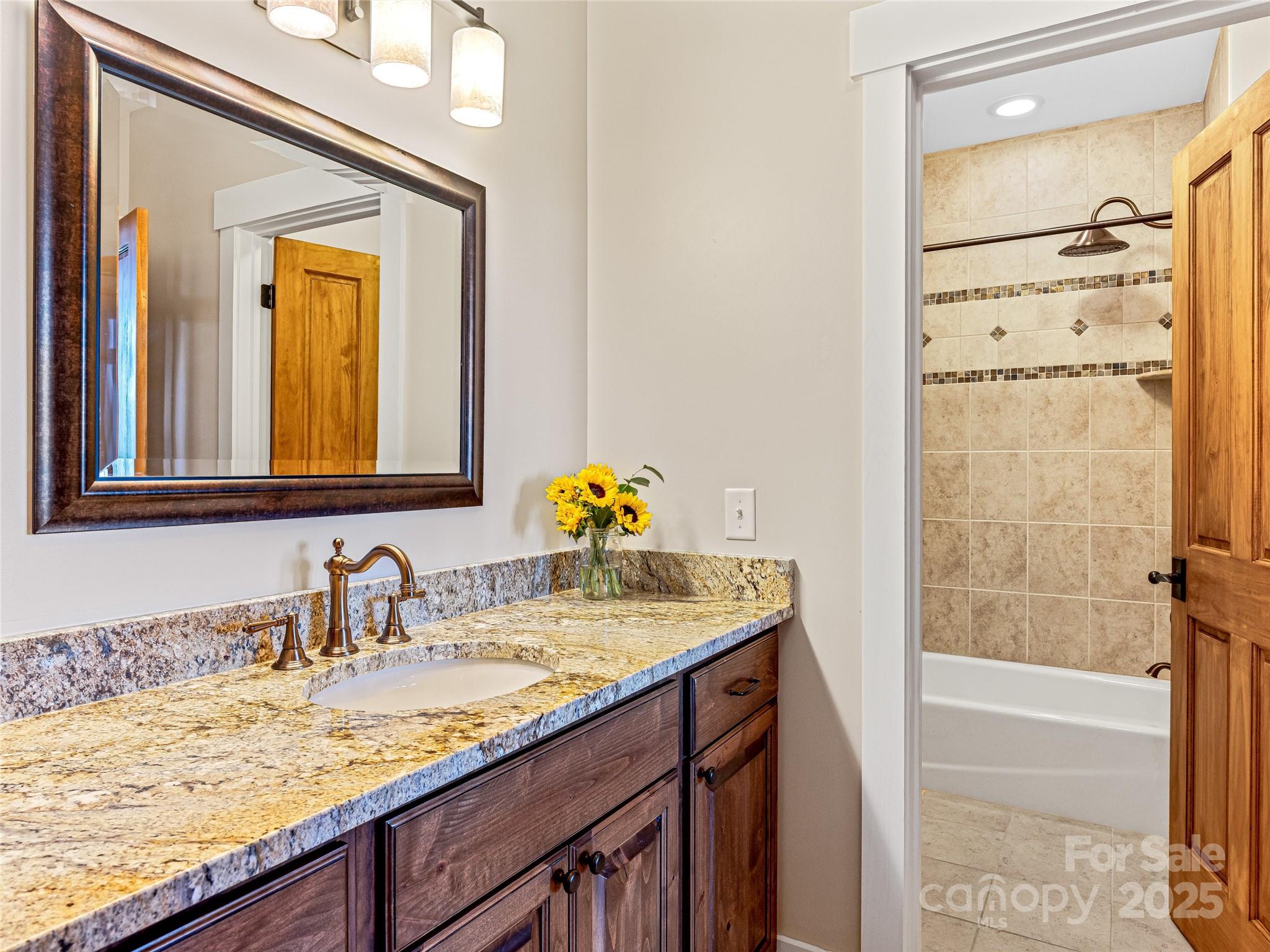 33 & 41 Franklin Trace