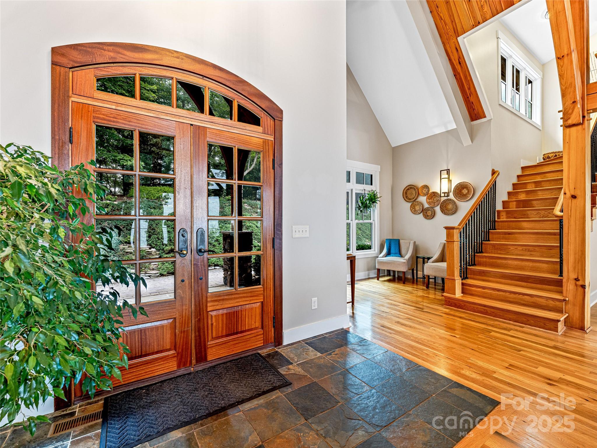 33 & 41 Franklin Trace