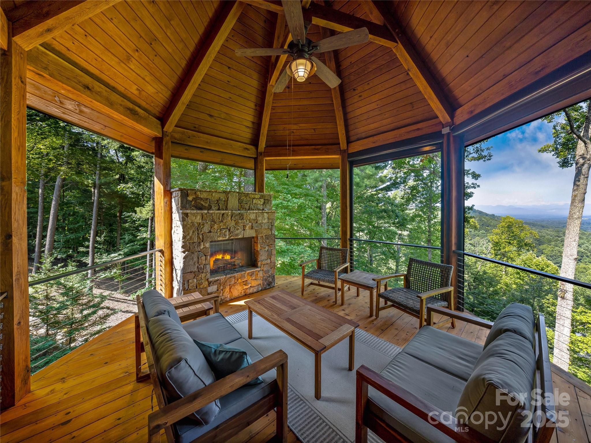 33 & 41 Franklin Trace