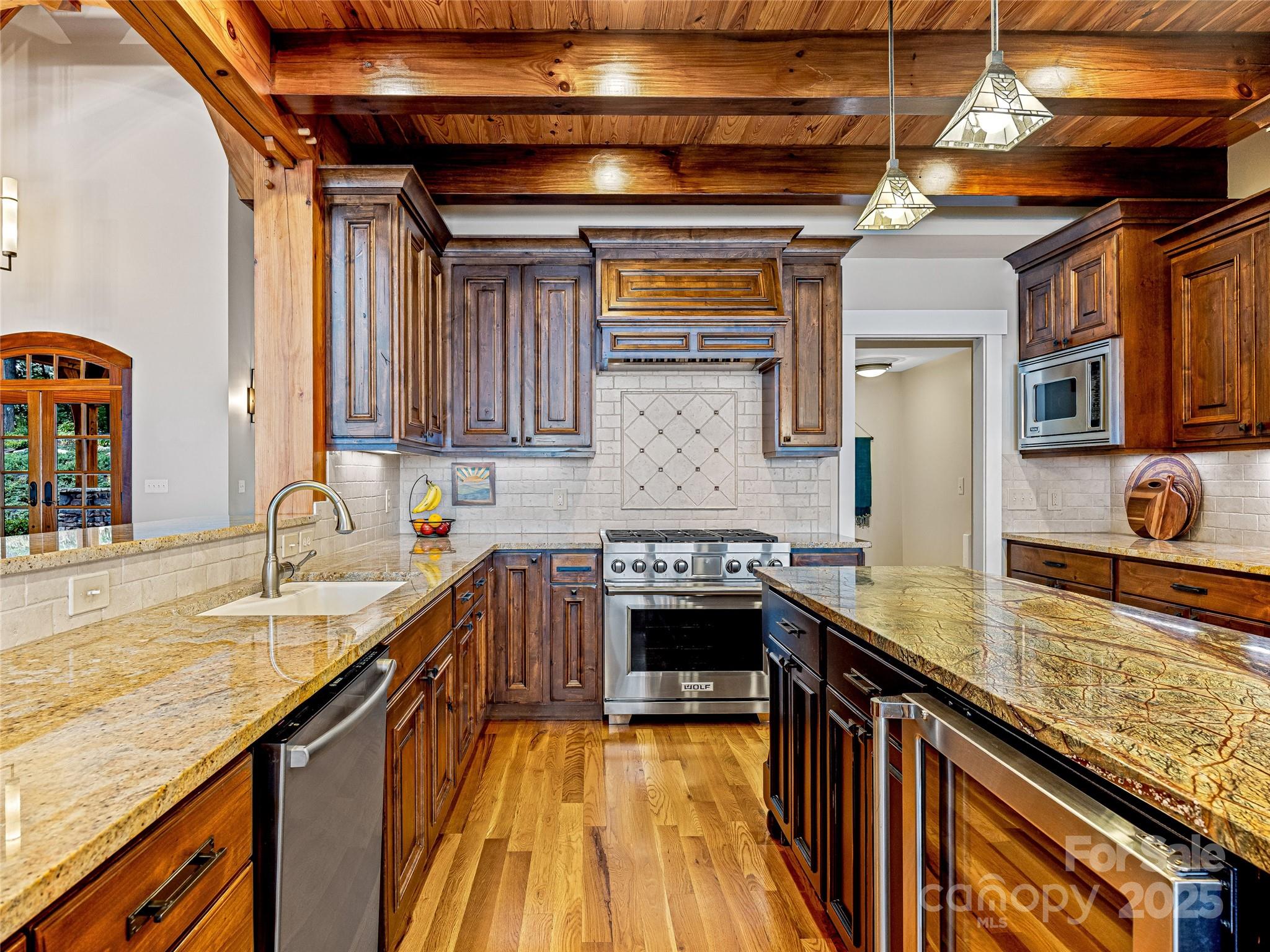 33 & 41 Franklin Trace