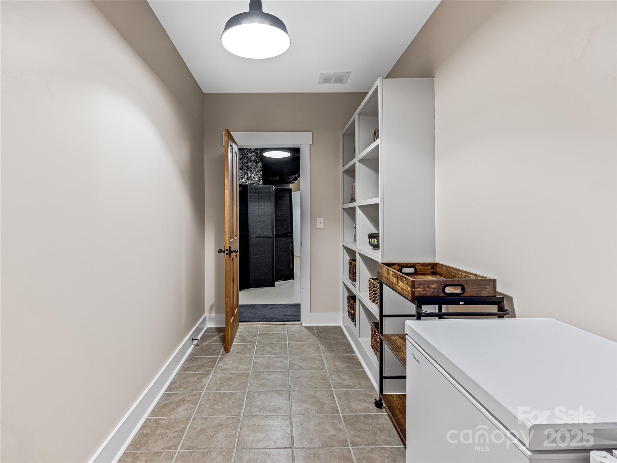 33 & 41 Franklin Trace