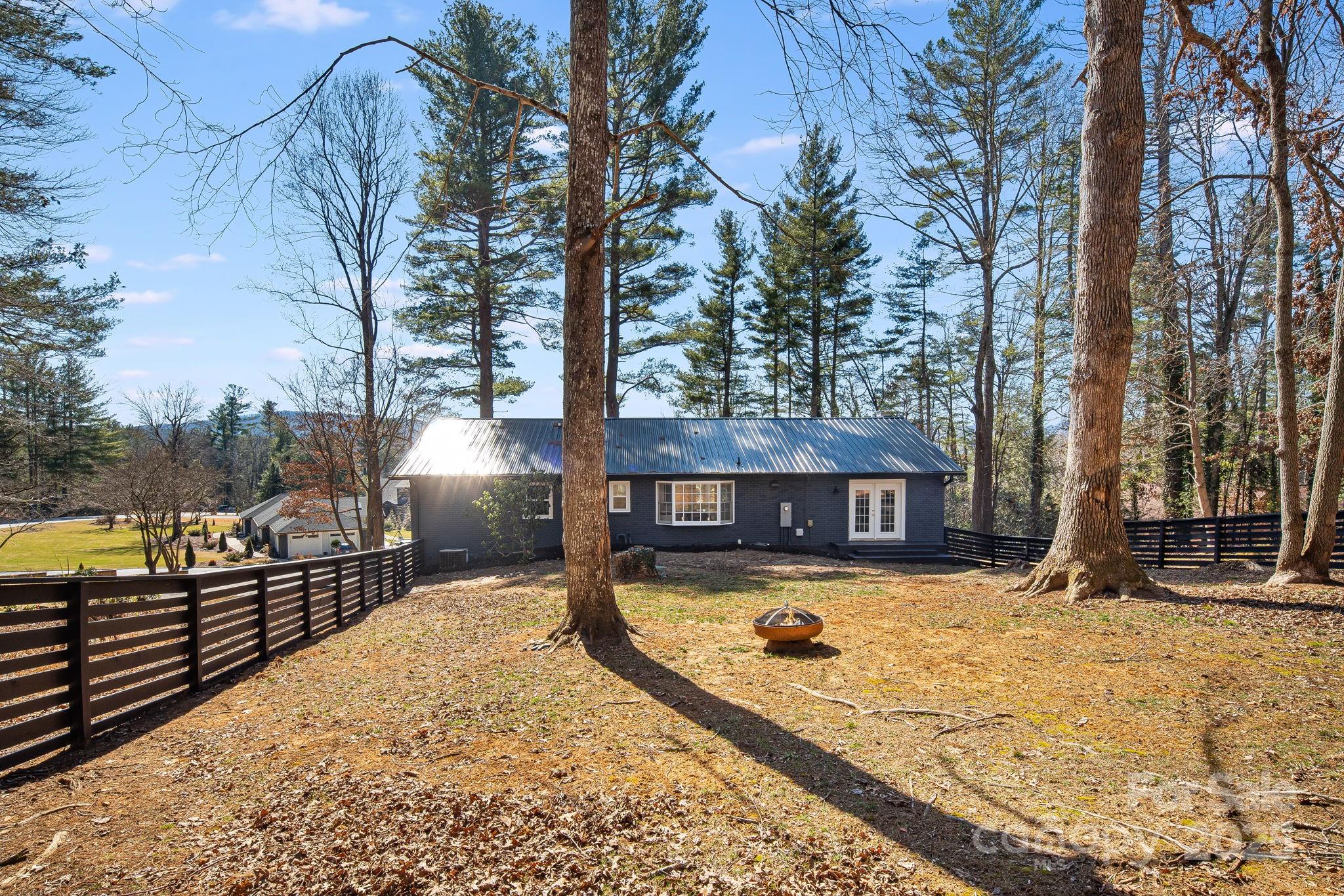 105 Crooked Creek Road