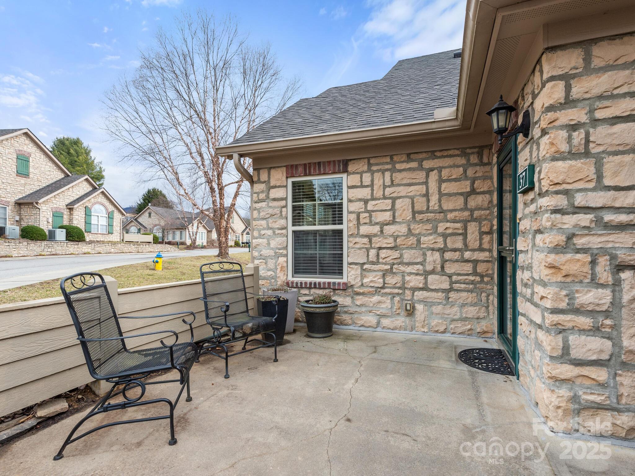 37 Mountain Meadow Circle Unit: U11