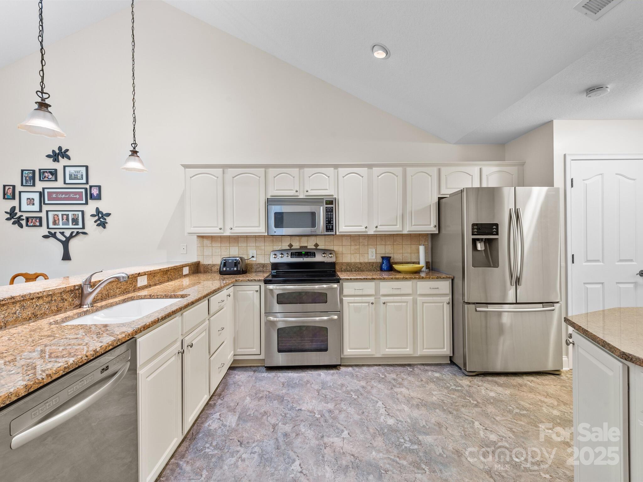 37 Mountain Meadow Circle Unit: U11