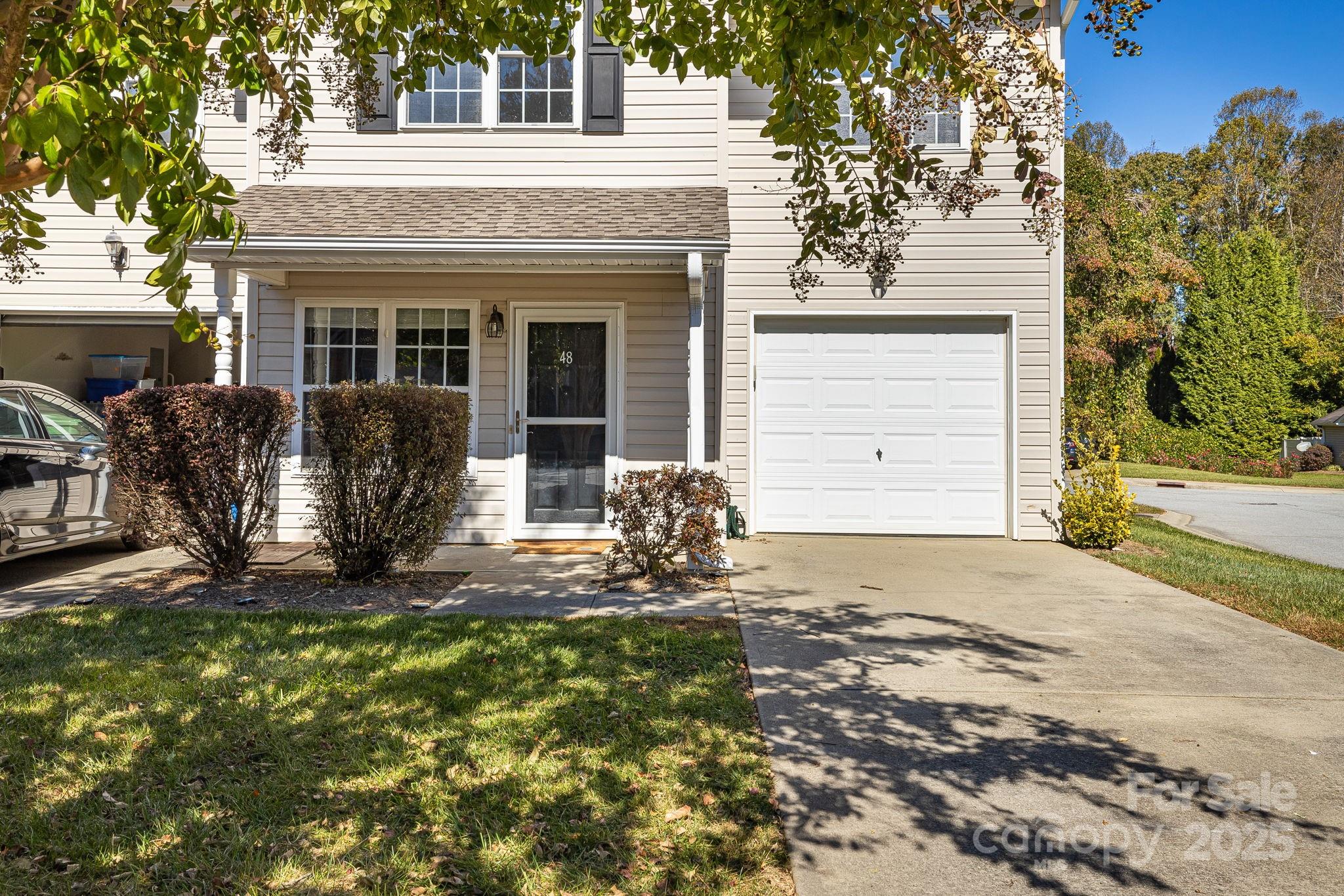 48 Lanceford Circle