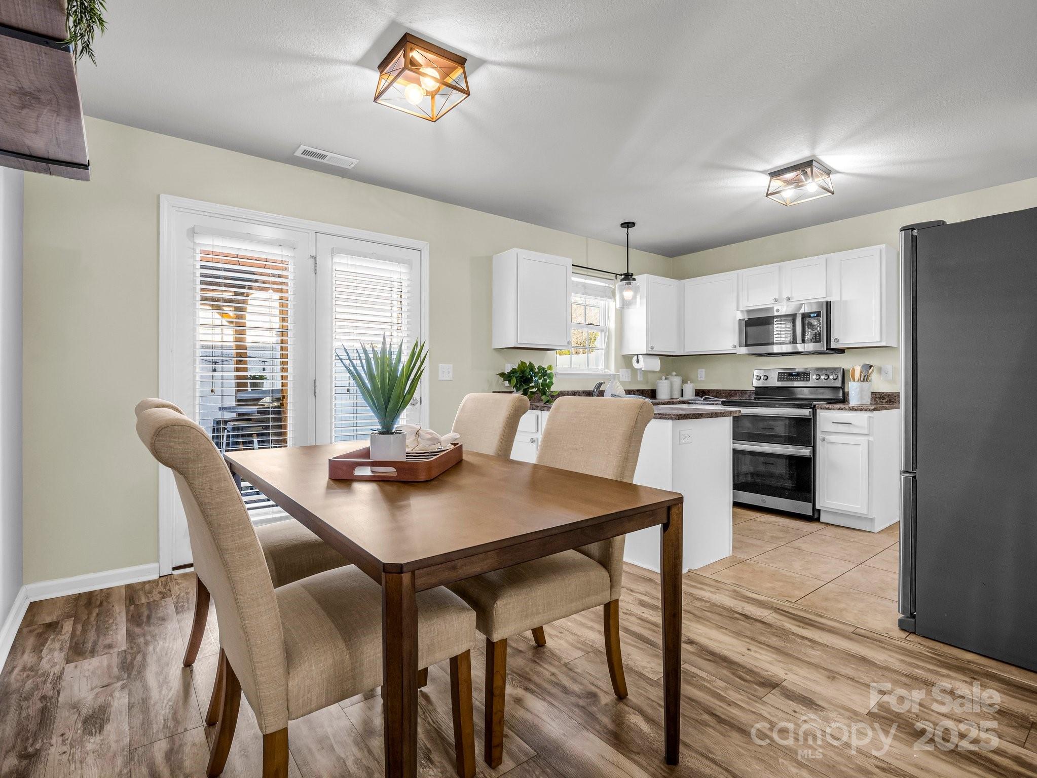 48 Lanceford Circle