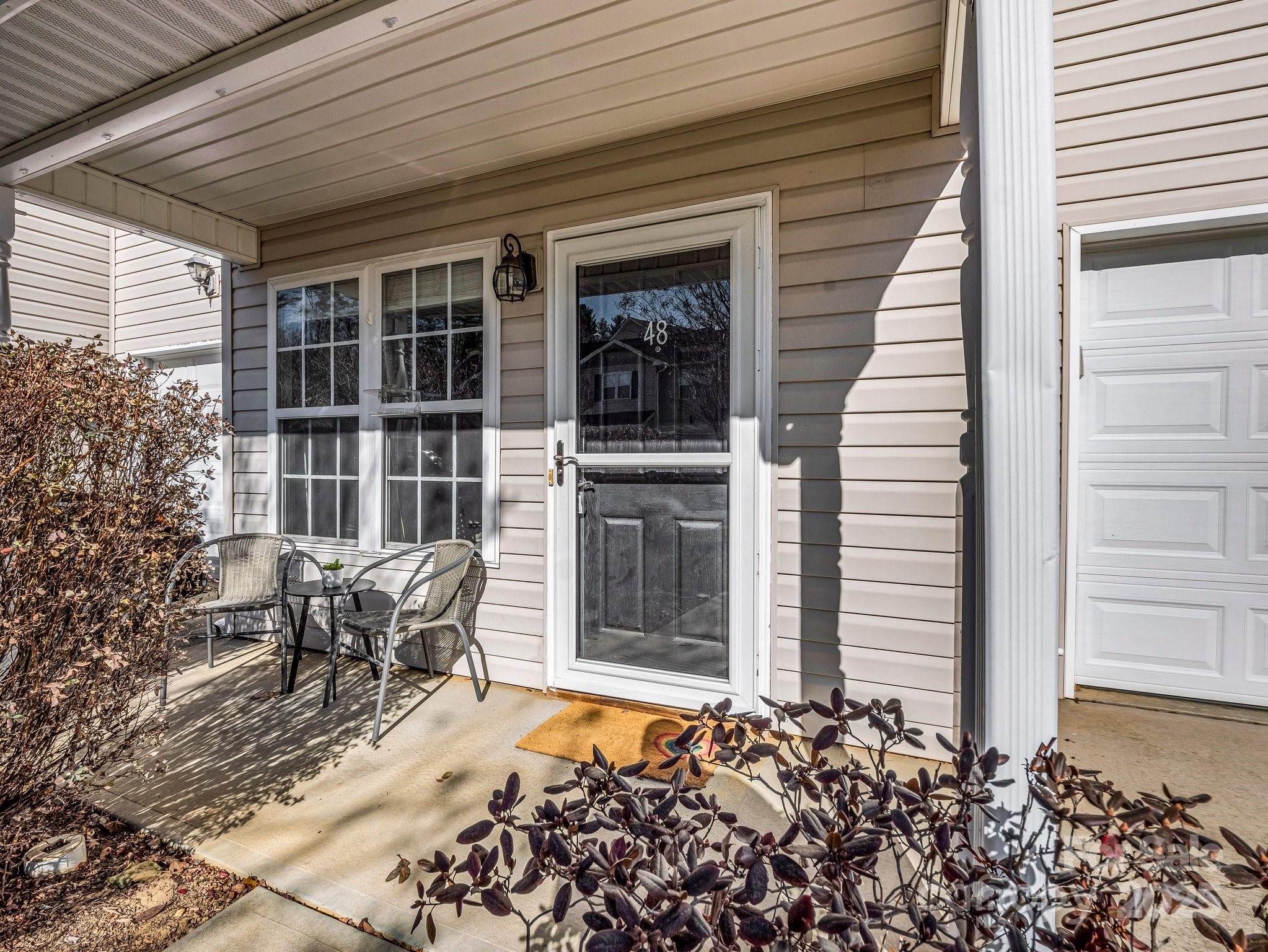48 Lanceford Circle