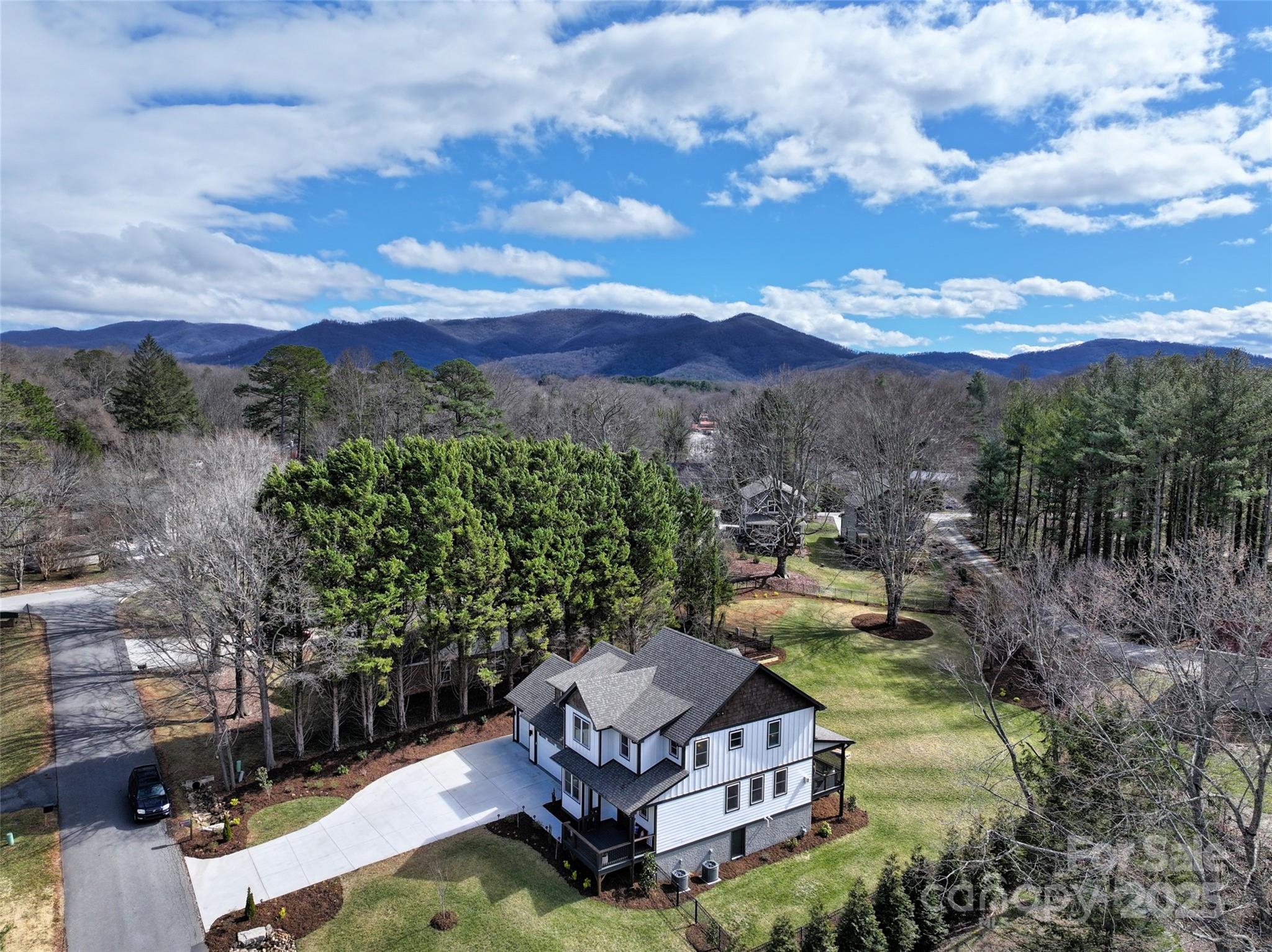 5 Pine Spring Drive