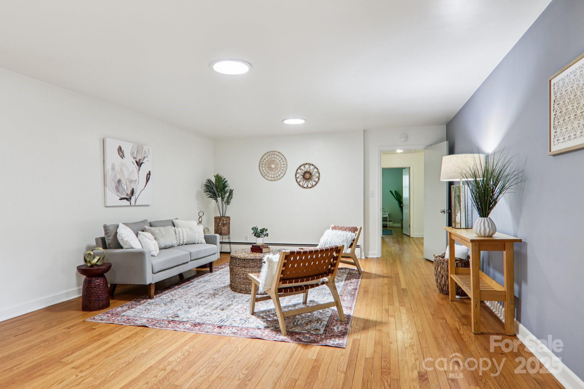 324 Old Leicester Highway